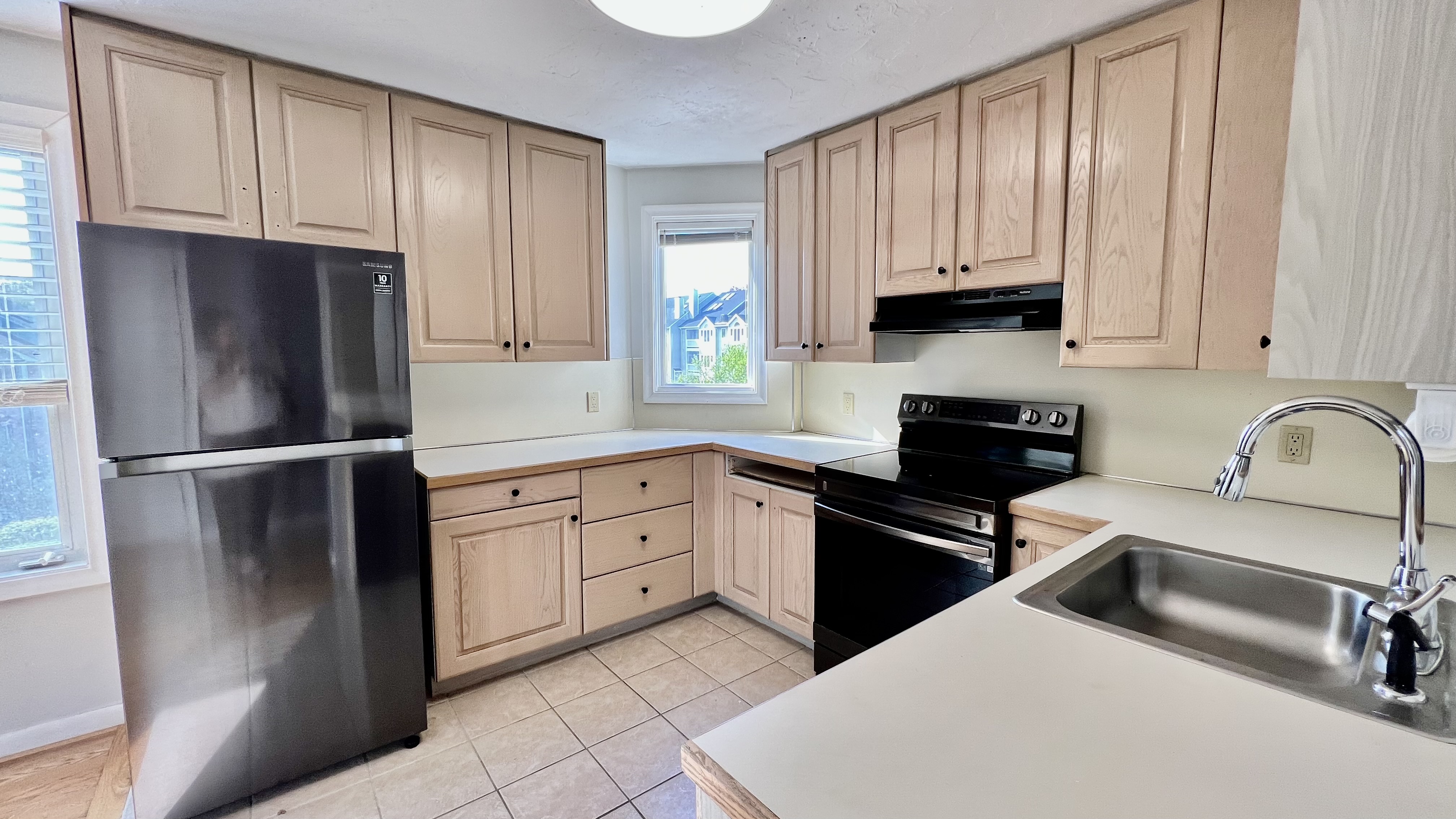 2 bed, 2 bath apartment for rent at 114 Burkhall St Unit R, Weymouth — photo 8 of 21