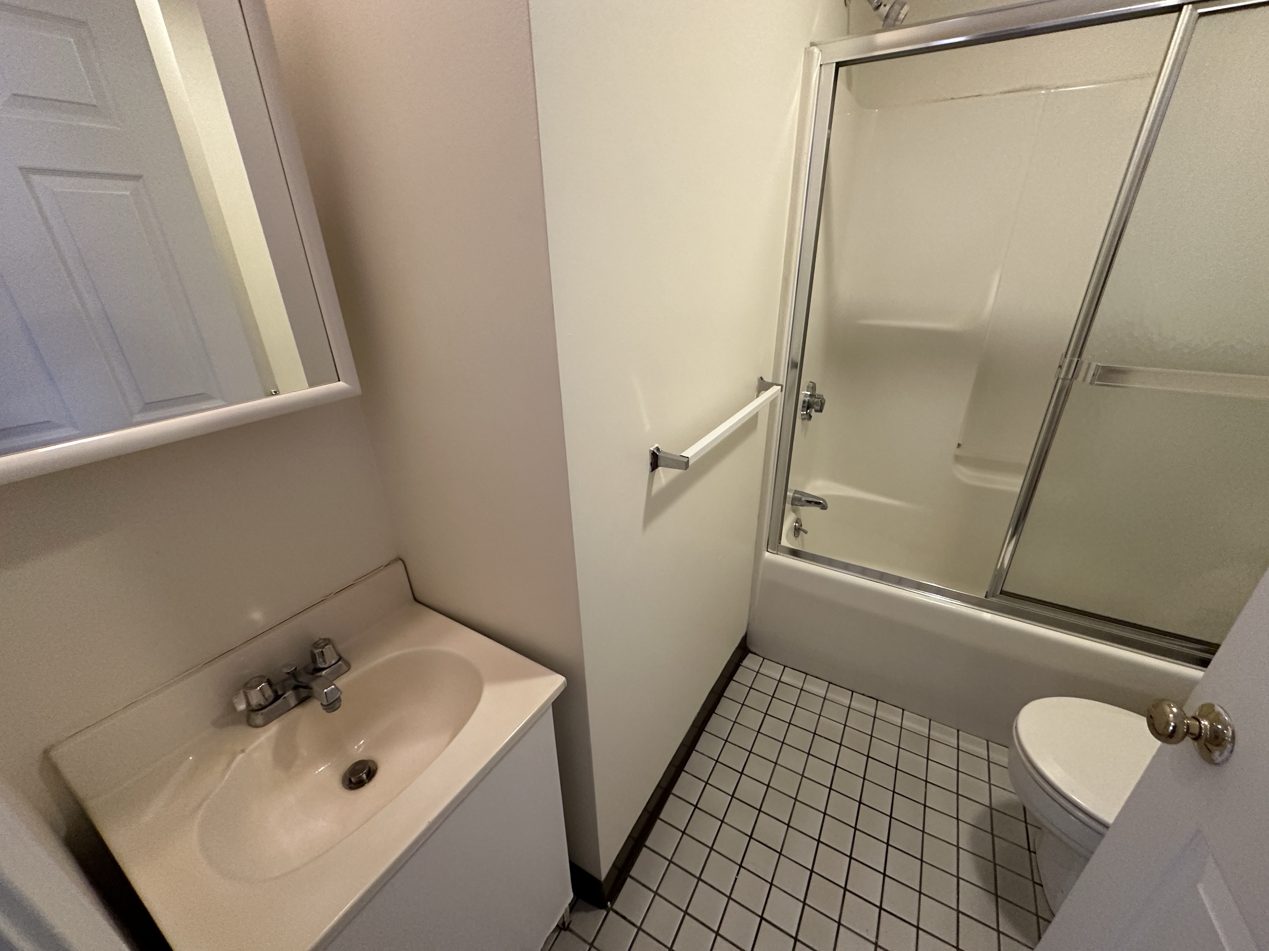 81 Essex St, Chinatown