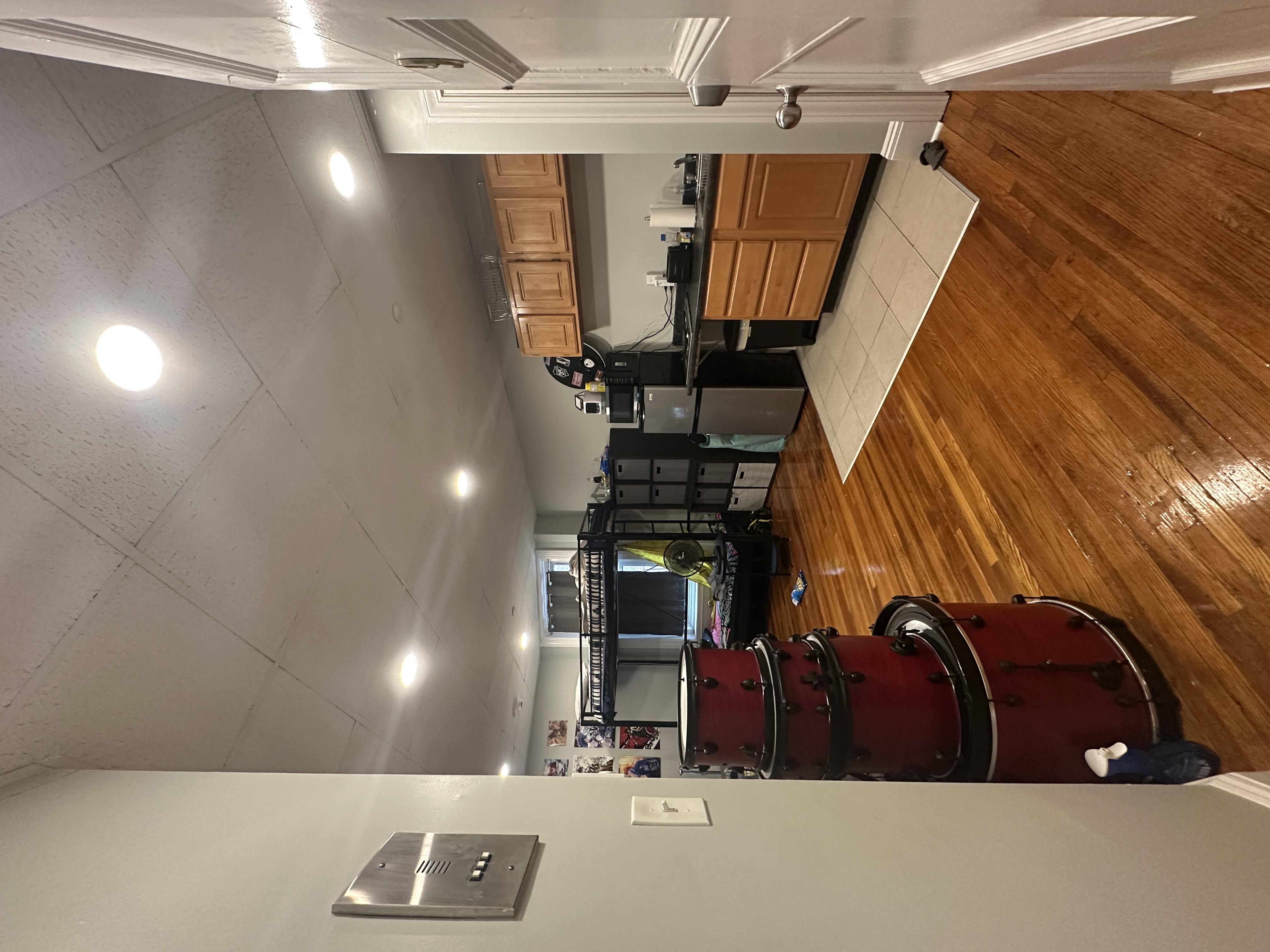 302 Newbury St, Back Bay