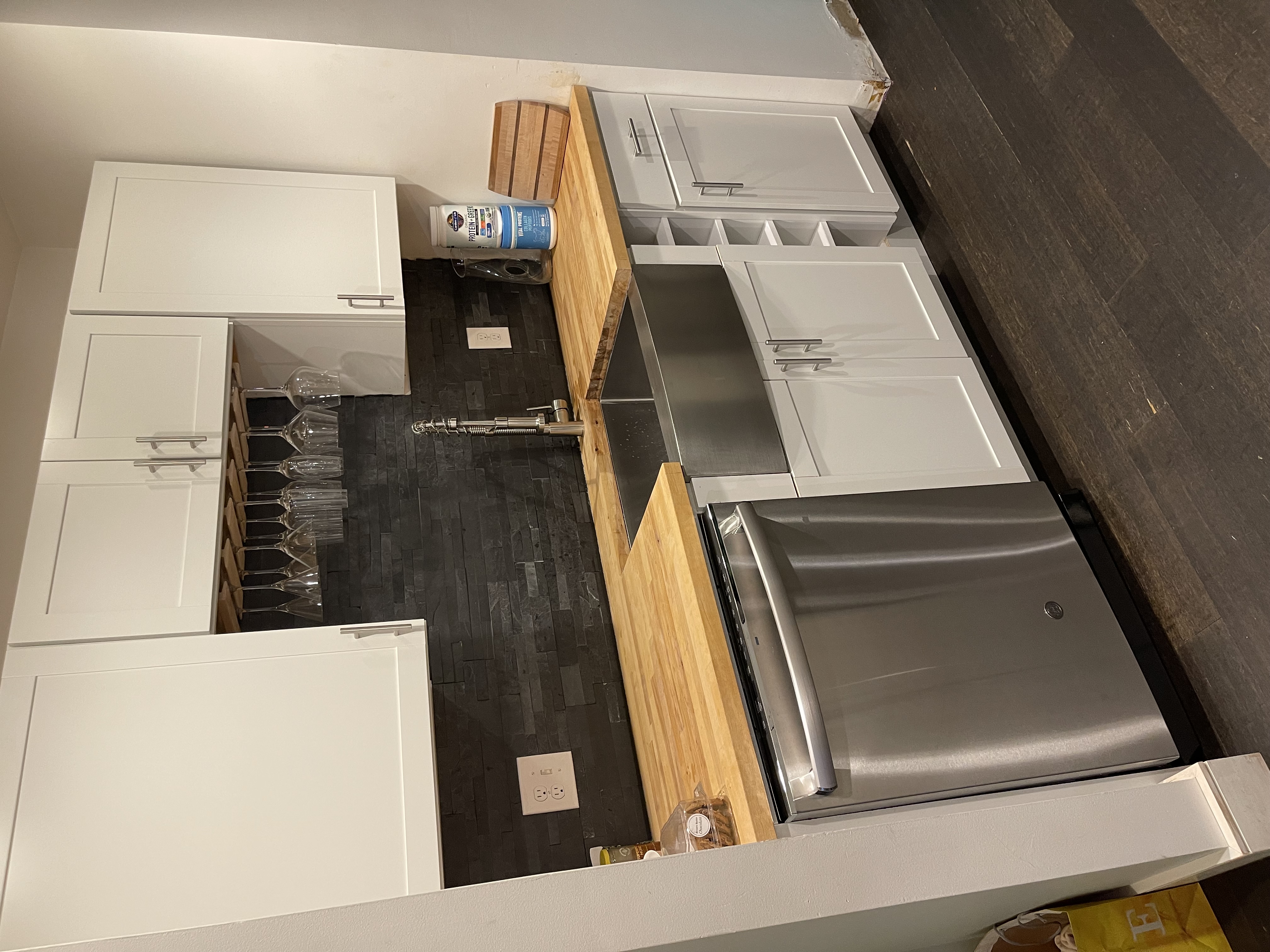 1 bed, 1 bath apartment for rent at 76 Elm St Unit 3, Jamaica Plain — photo 1 of 28