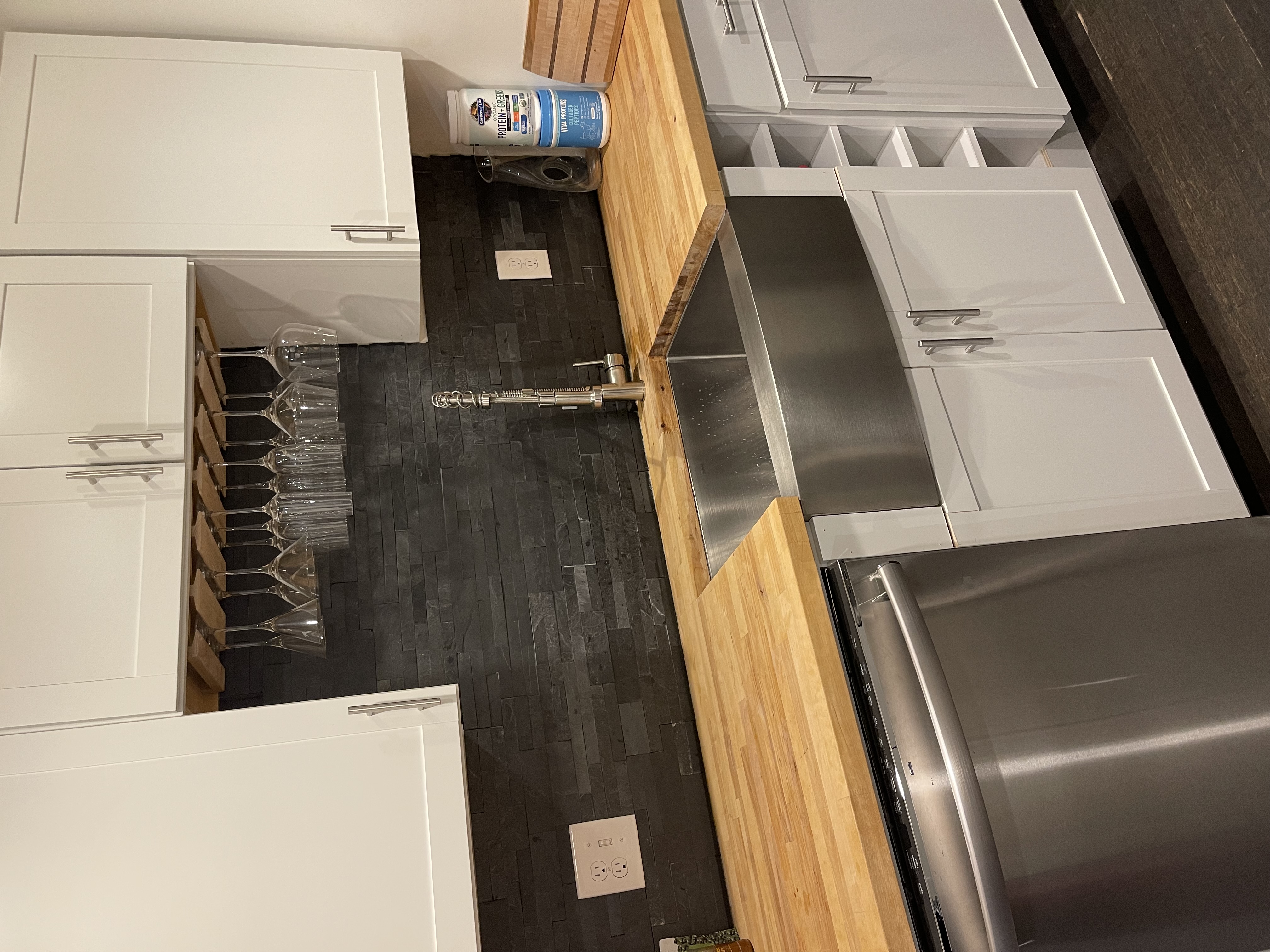 1 bed, 1 bath apartment for rent at 76 Elm St Unit 3, Jamaica Plain — photo 3 of 28