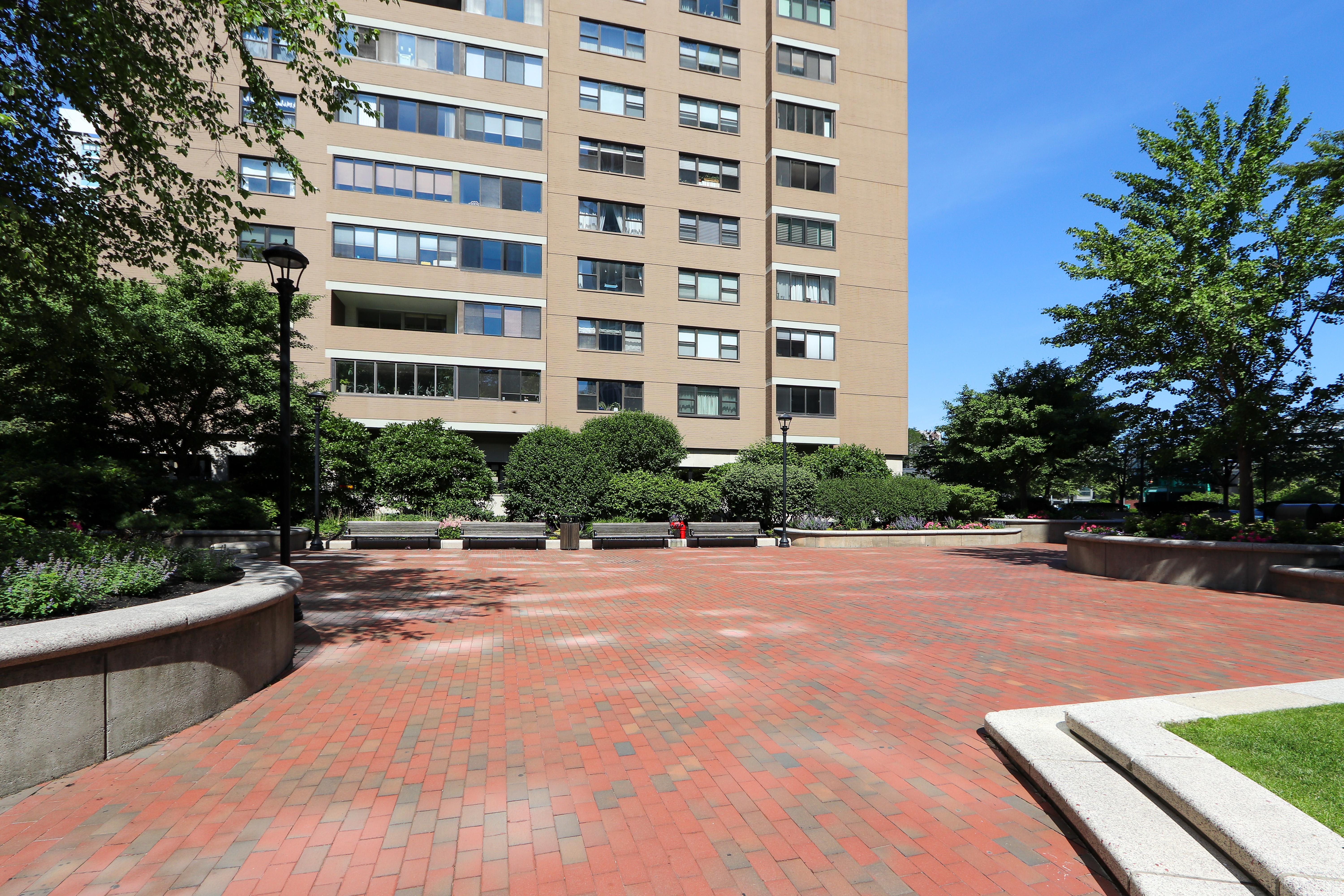 Studio bed, 1 bath apartment for rent at 6 Whittier Pl Unit 7L, West End — photo 25 of 28