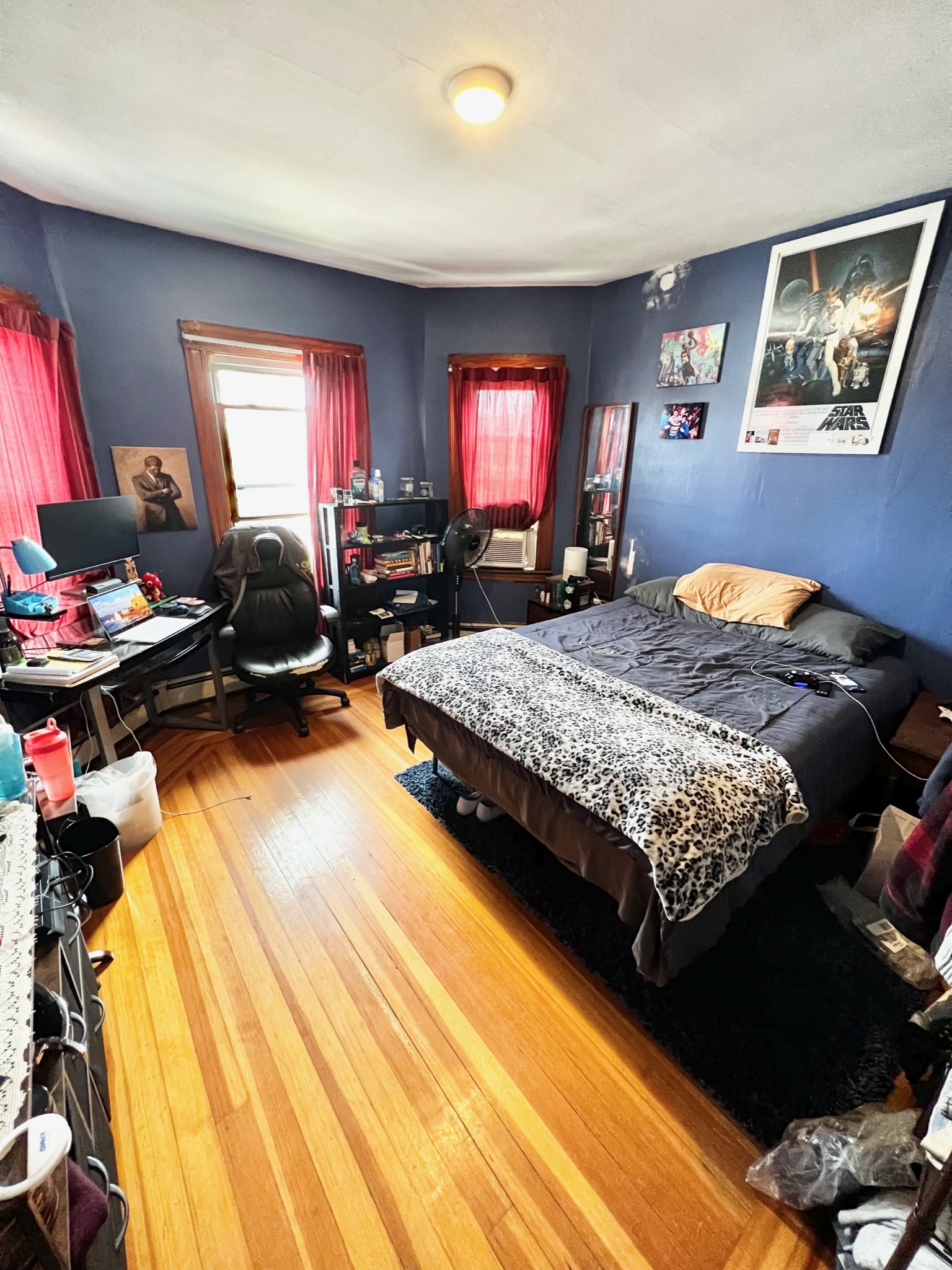 3 bed, 1 bath apartment for rent at 10 Litchfield St Unit 4, Brighton — photo 4 of 12