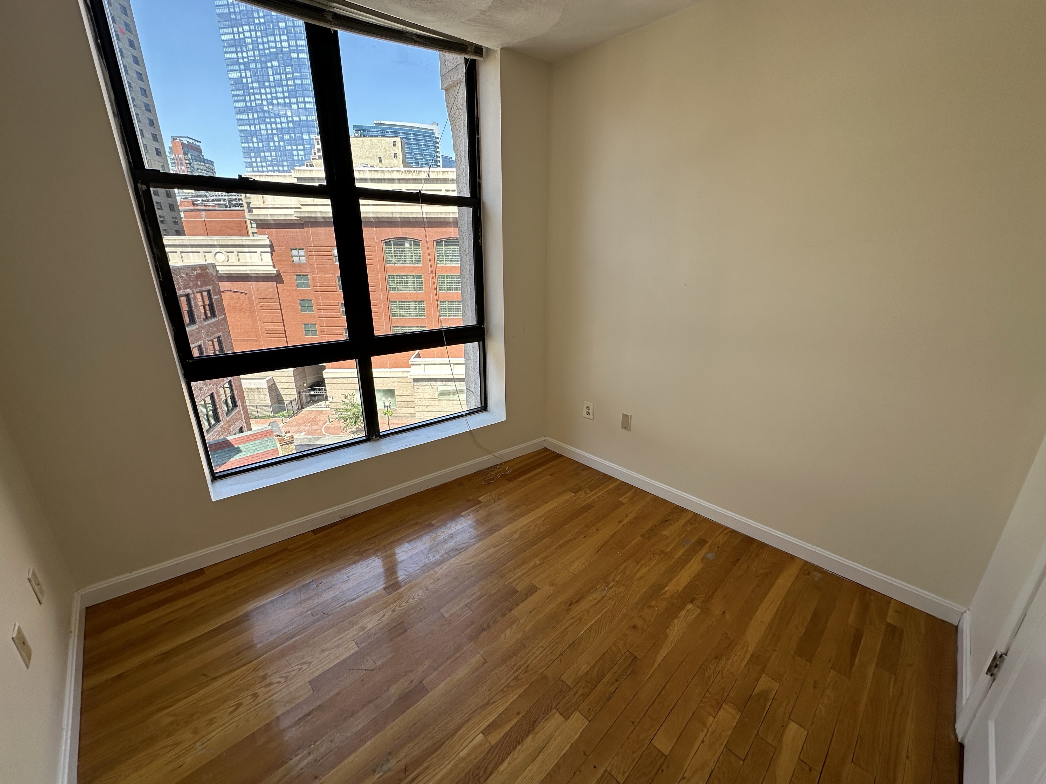 81 Essex St, Chinatown