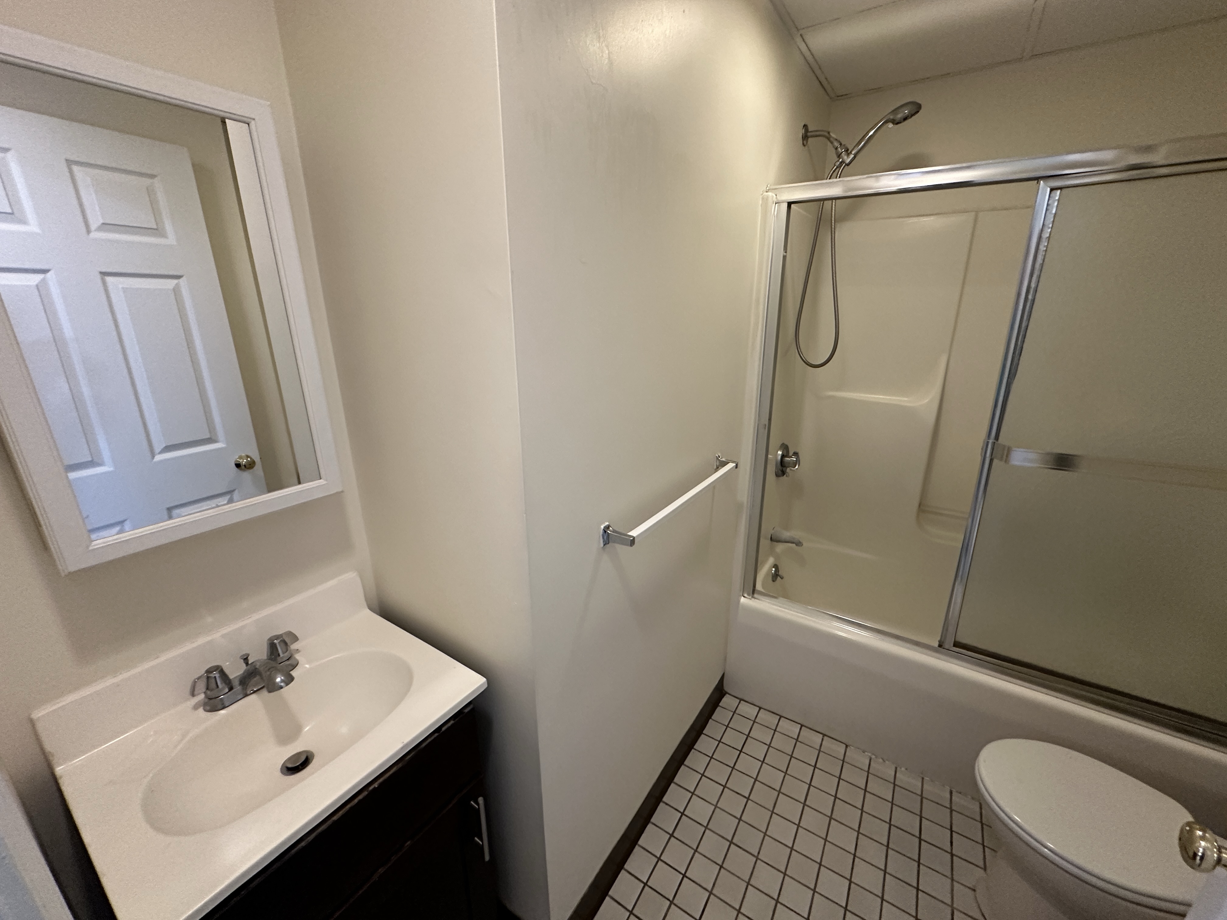 81 Essex St, Chinatown