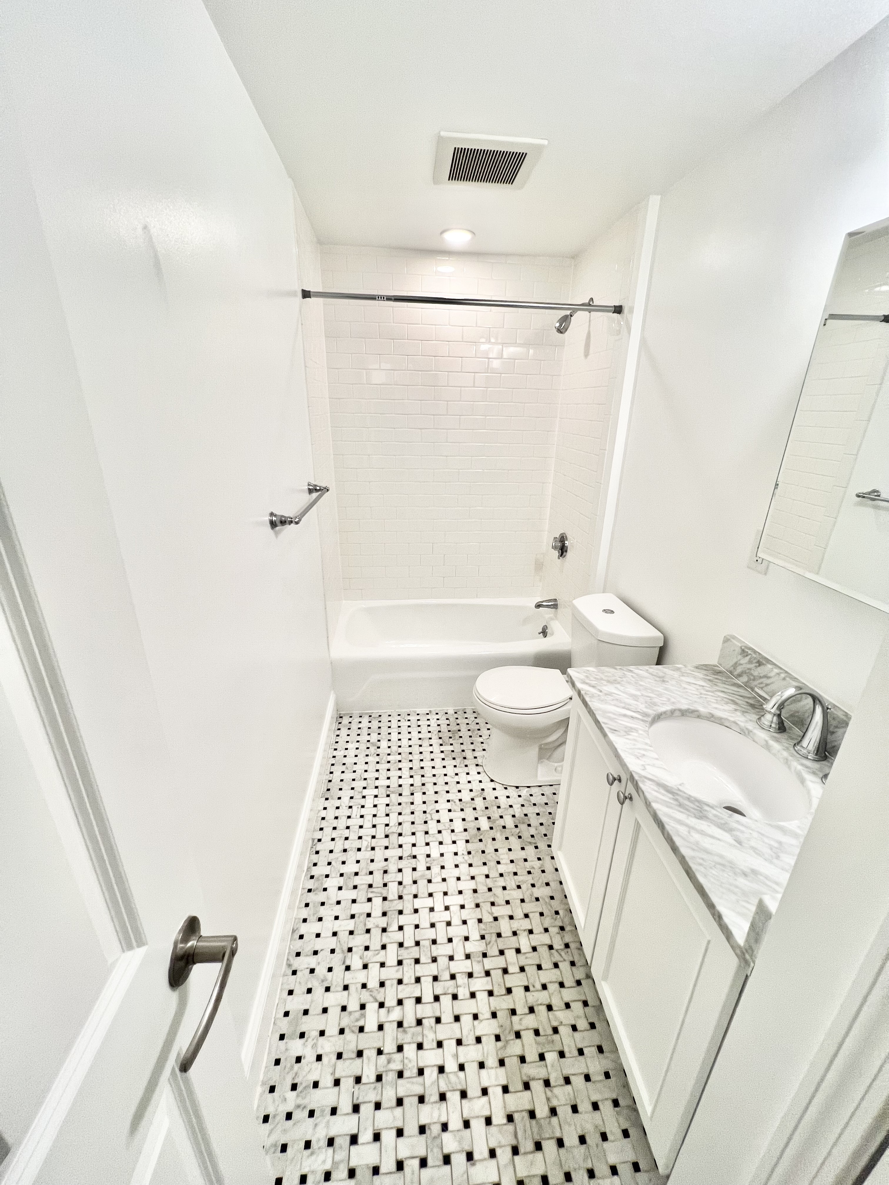 3 bed, 2 bath apartment for rent at 5 Shepard St Unit 3, Harvard Square — photo 3 of 7