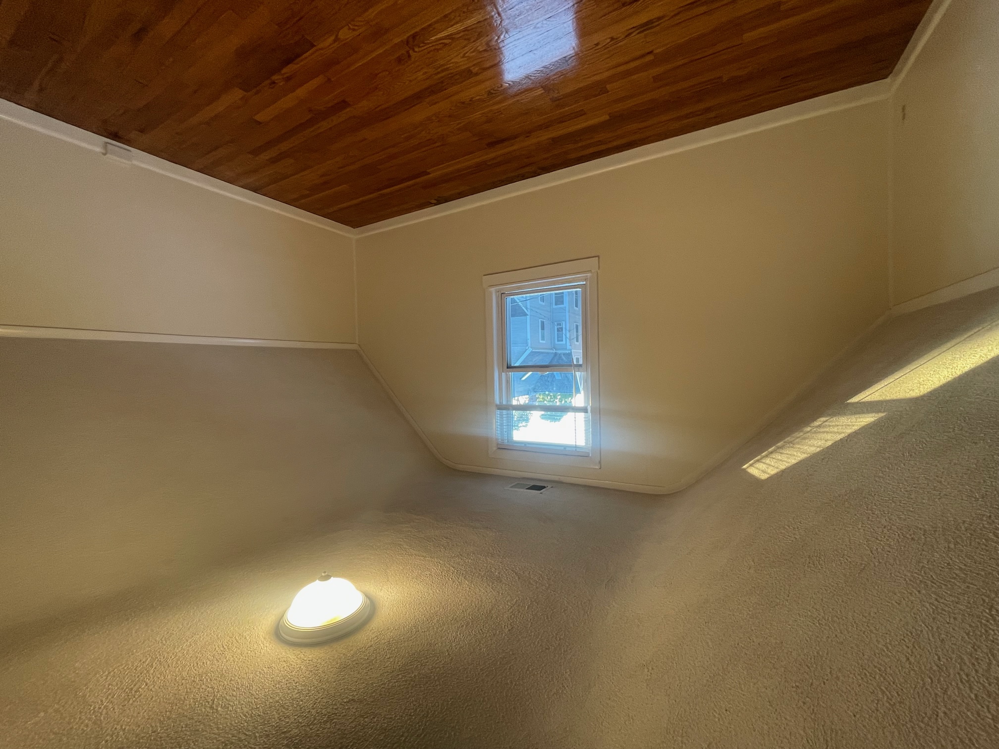 1 bed, 1 bath apartment for rent at 18 Kidder Ave Unit 3, Davis Square — photo 4 of 10