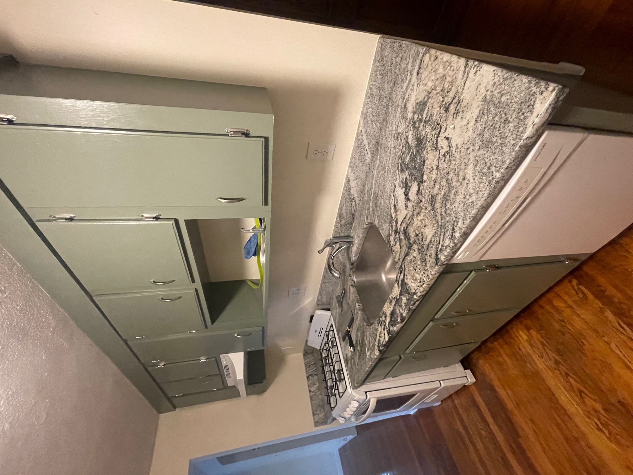1 bed, 1 bath apartment for rent at 18 Kidder Ave Unit 3, Davis Square — photo 8 of 10