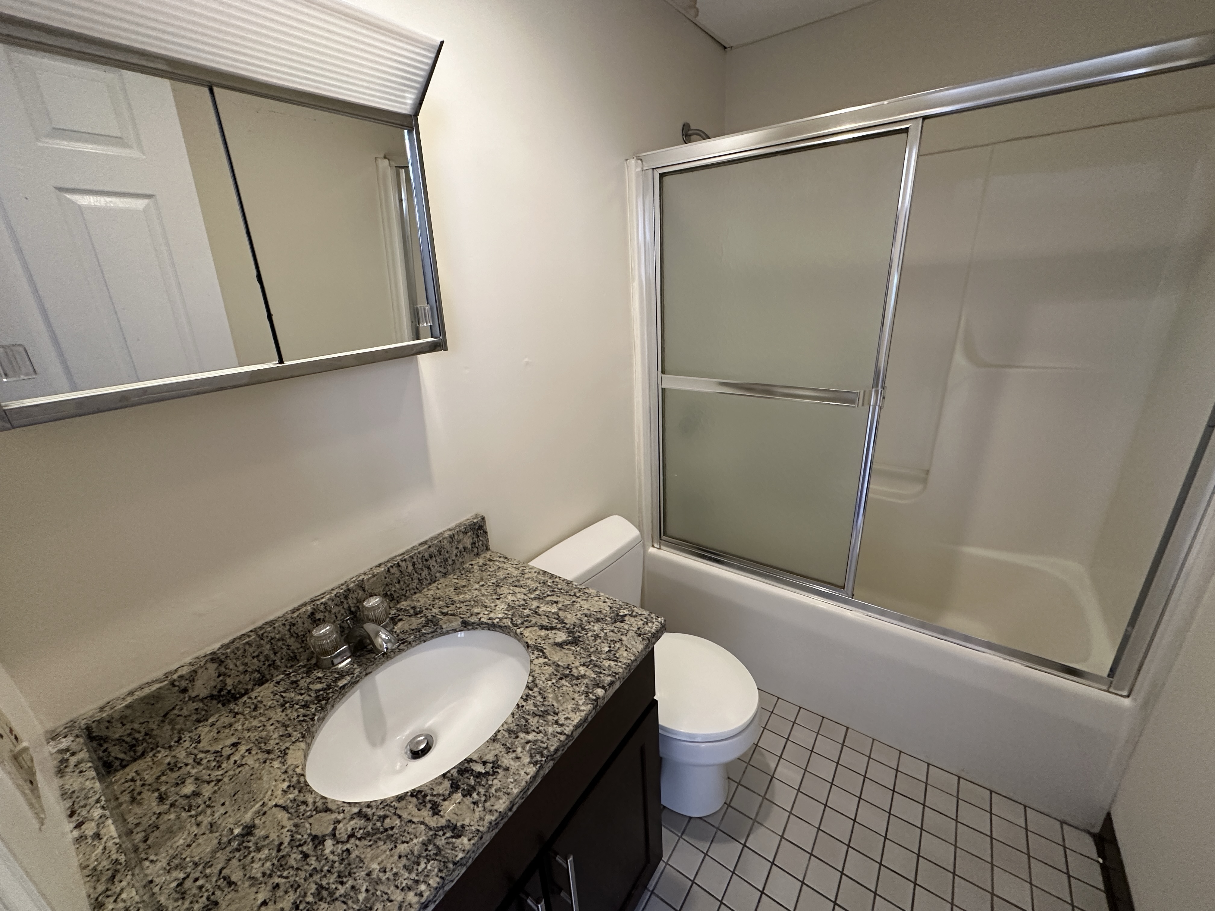 81 Essex St, Chinatown