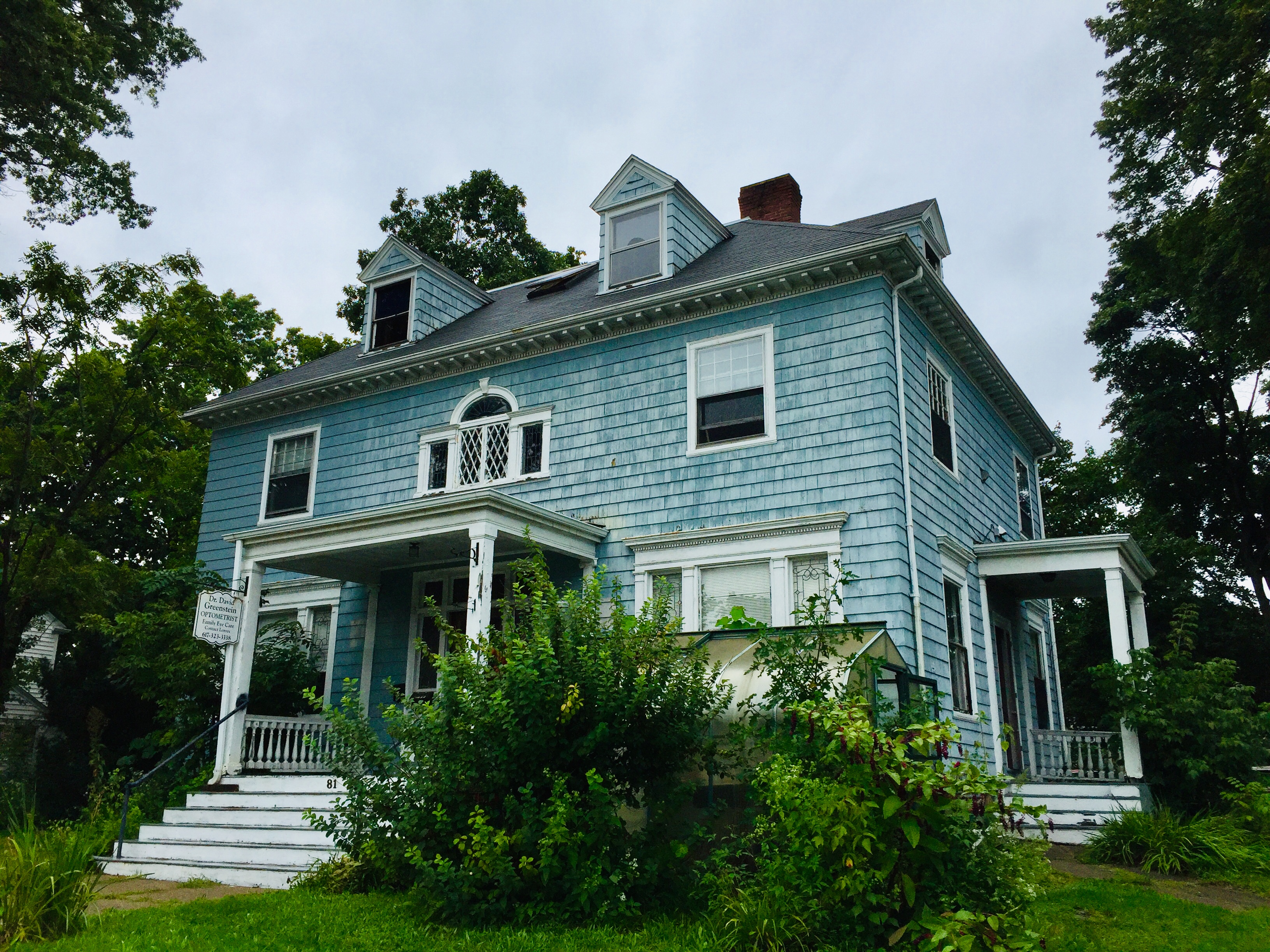 2.5 bed, 1 bath apartment for rent at 81 Corey St Unit 2, West Roxbury — photo 1 of 11
