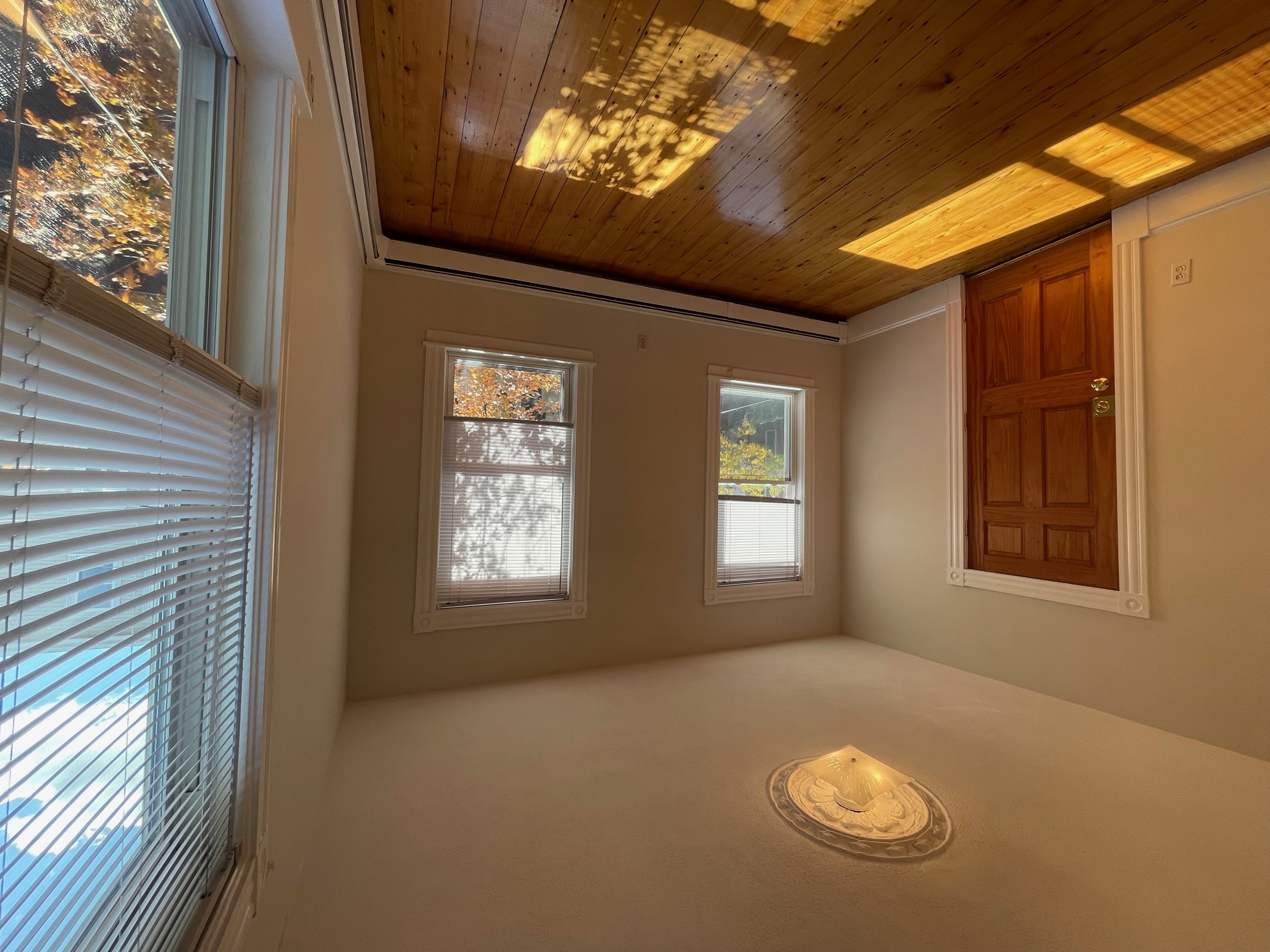 1.5 bed, 1 bath apartment for rent at 317 Hurley St Unit 2, East Cambridge — photo 3 of 11