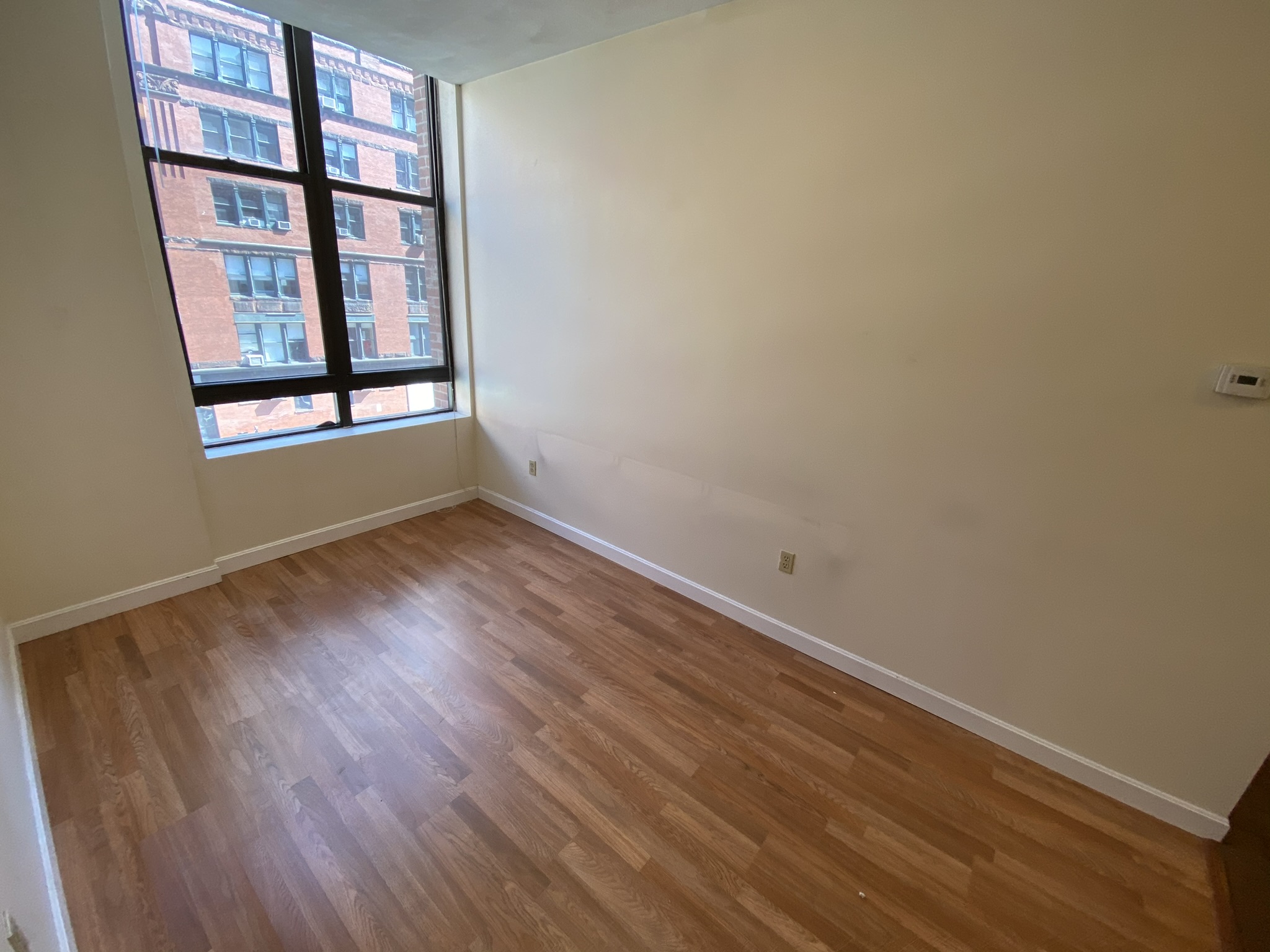 81 Essex St, Chinatown