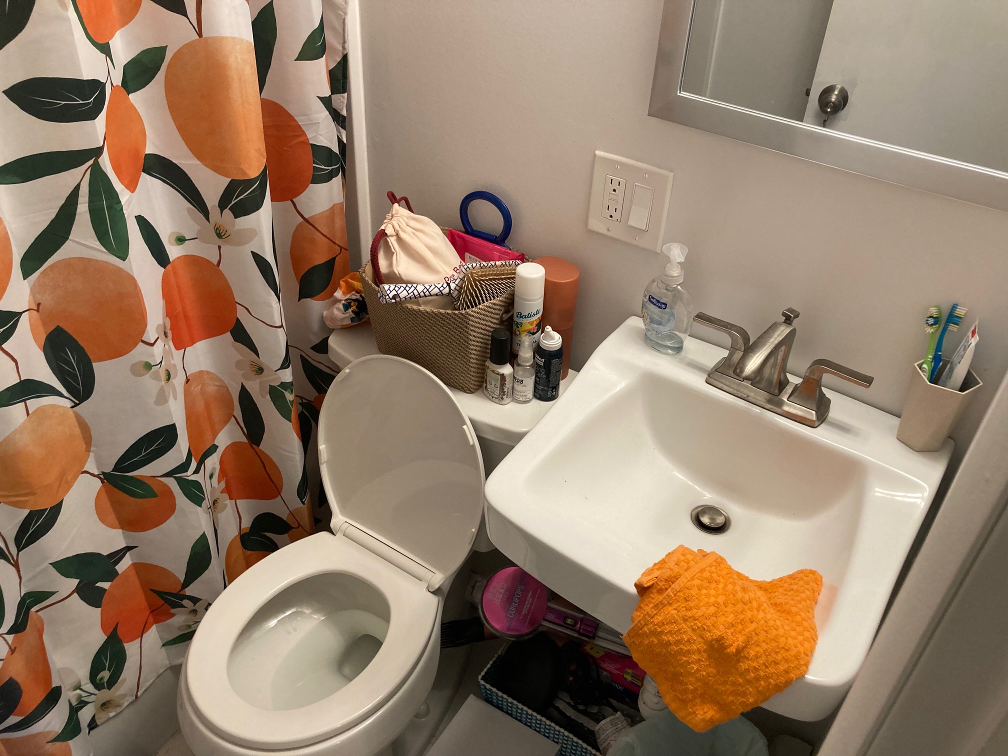 Studio bed, 1 bath apartment for rent at 41 Irving St Unit 8, Beacon Hill — photo 4 of 10