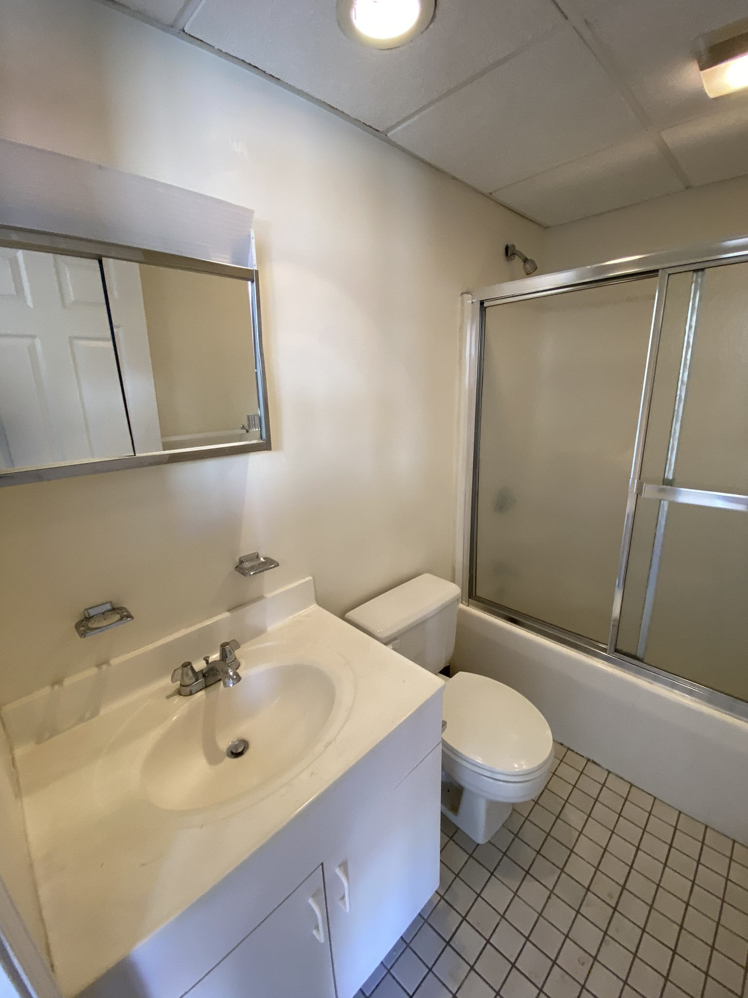 81 Essex St, Chinatown