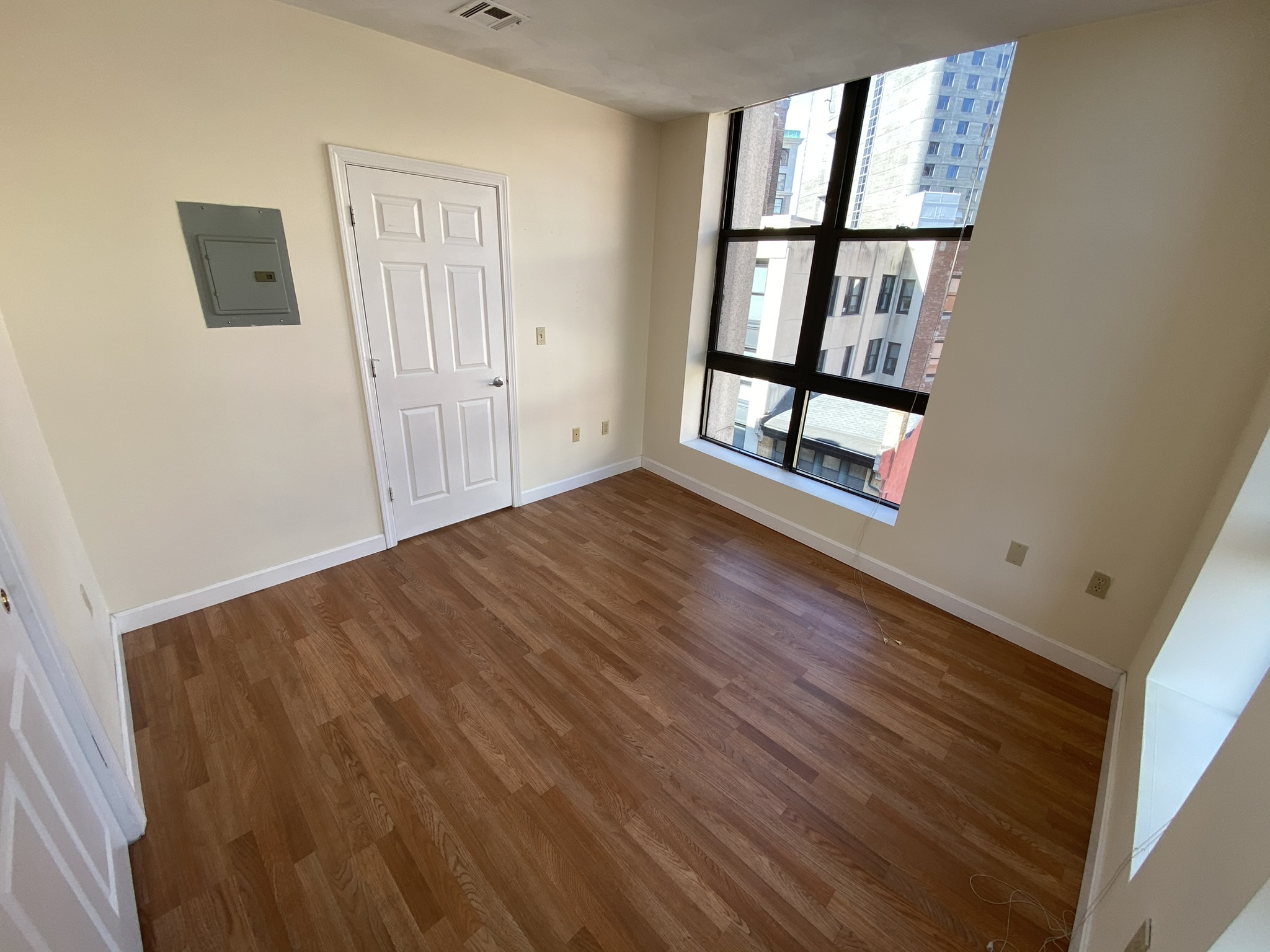 81 Essex St, Chinatown