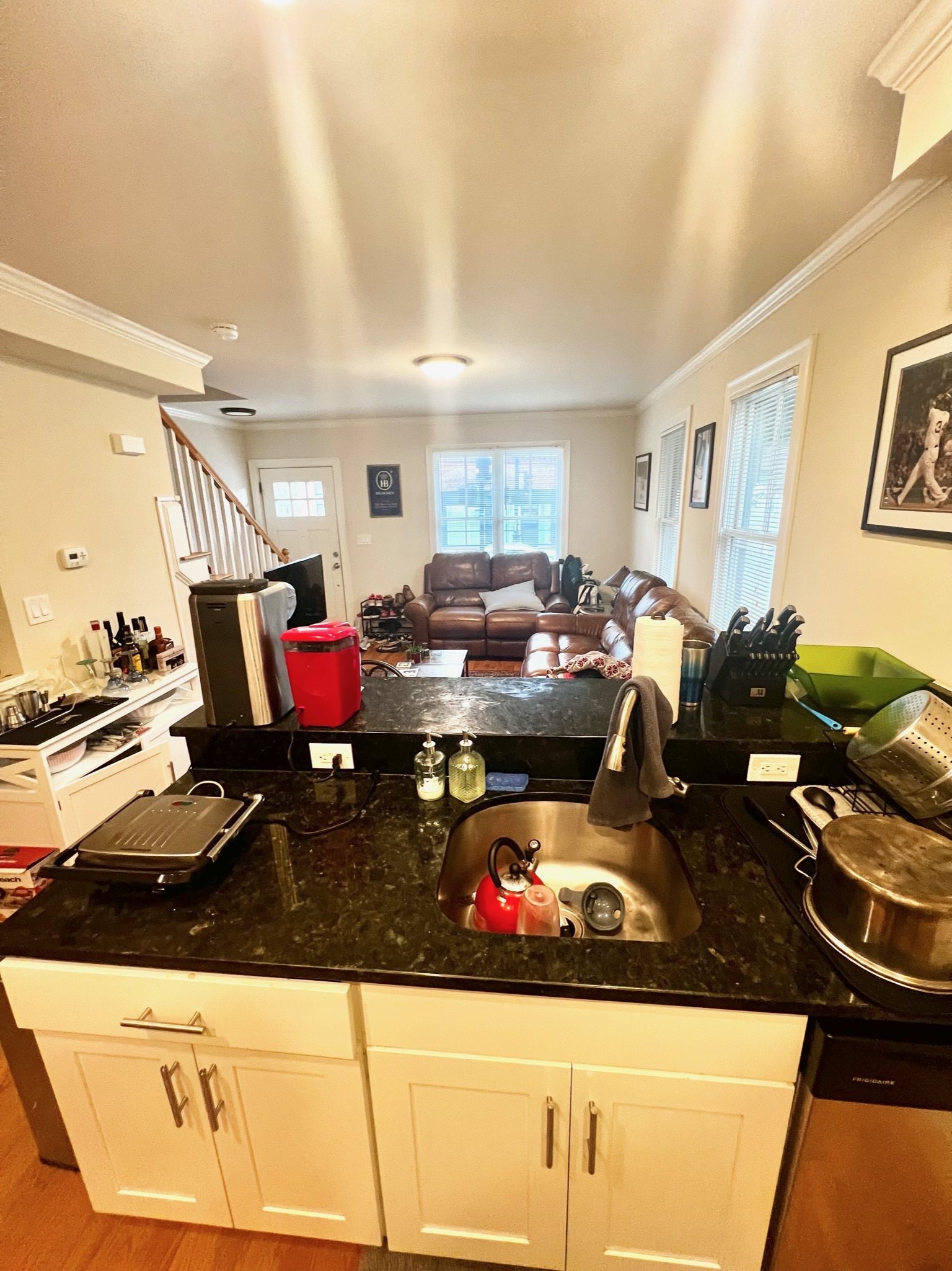 3 bed, 2.5 bath apartment for rent at 461 Somerville Ave Unit 2, Spring Hill — photo 1 of 21