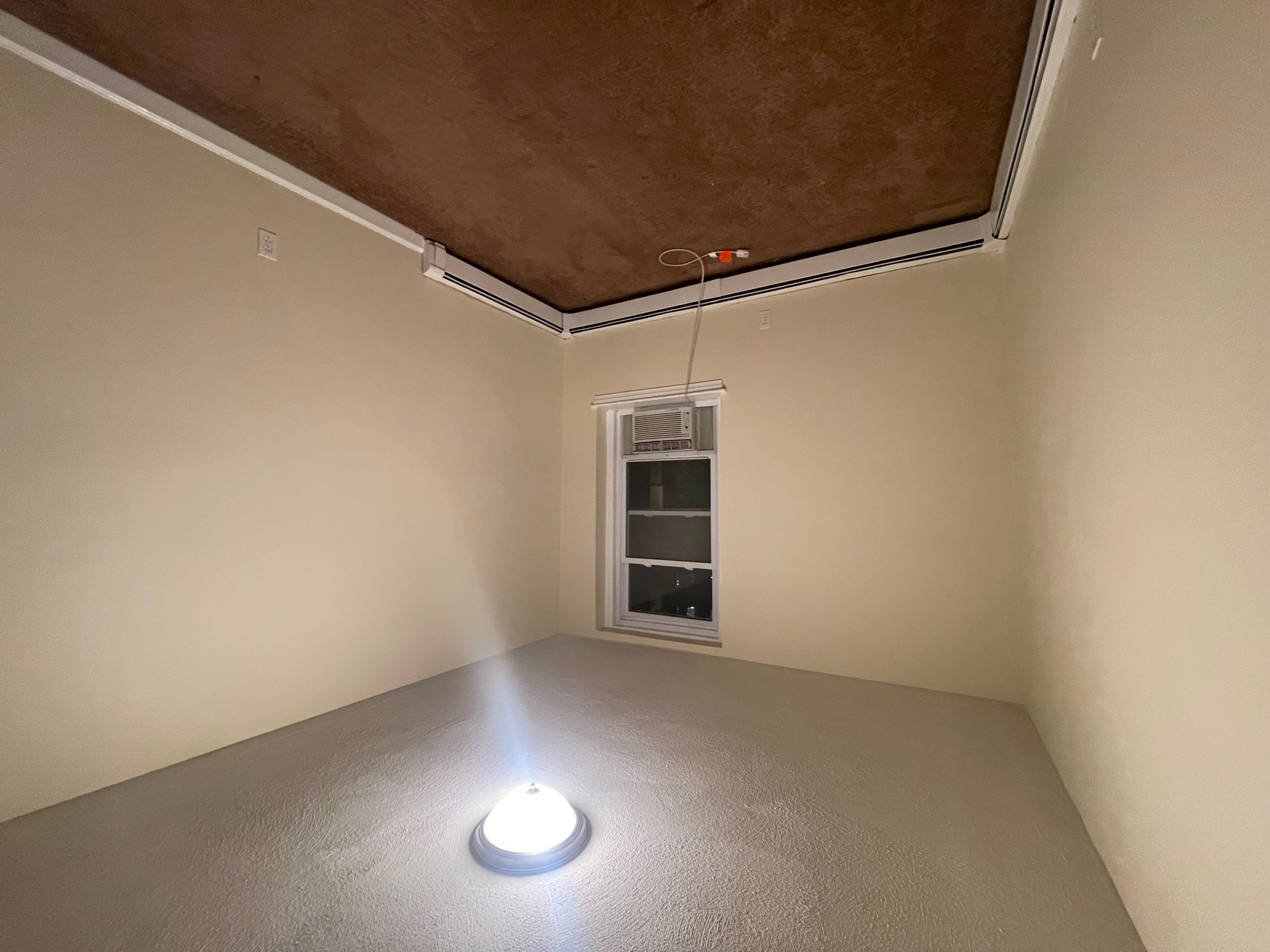 2.5 bed, 1 bath apartment for rent at 3 Bishop Allen Dr Unit 1, Central Square — photo 10 of 14