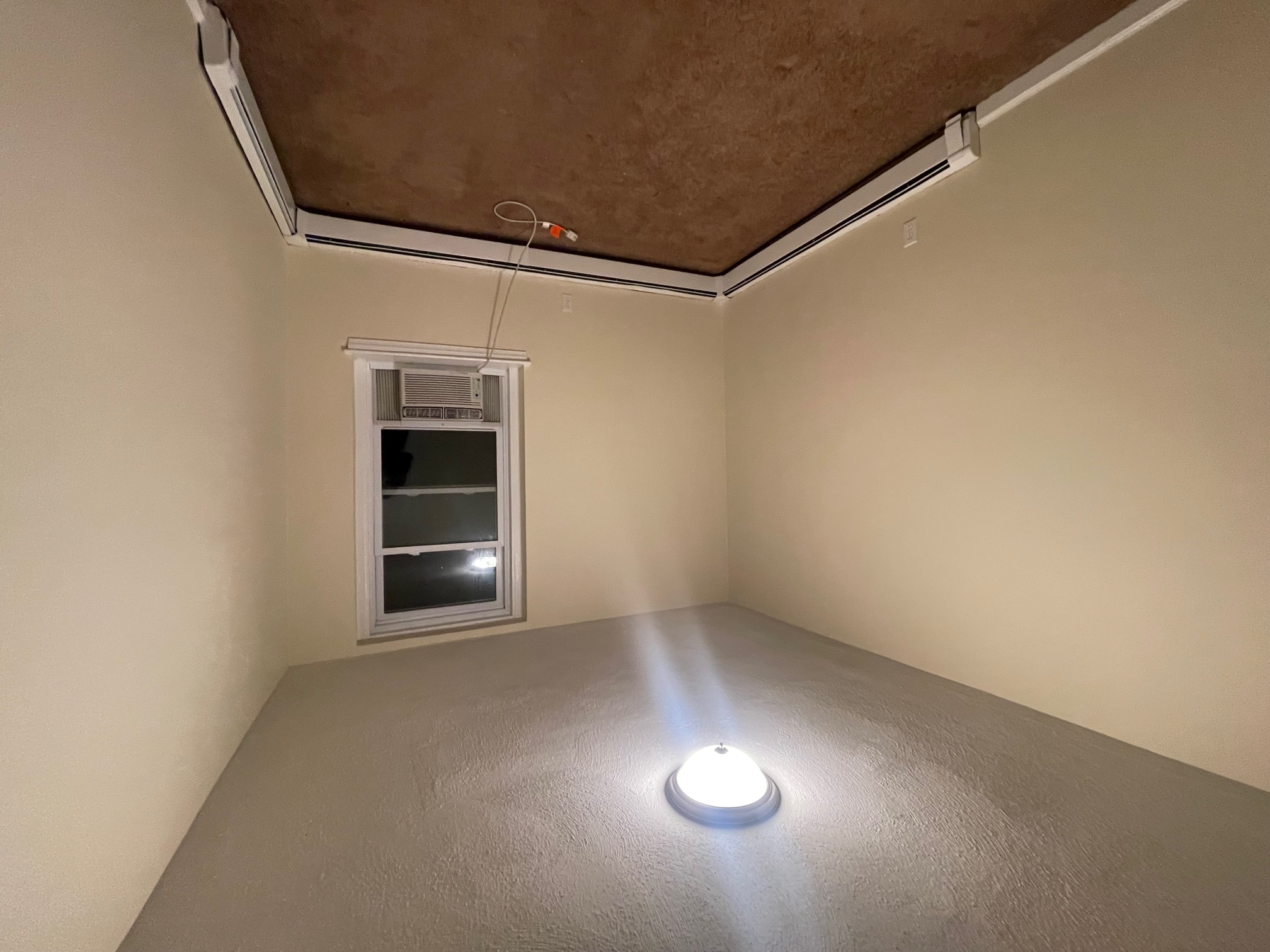 2.5 bed, 1 bath apartment for rent at 3 Bishop Allen Dr Unit 1, Central Square — photo 11 of 14