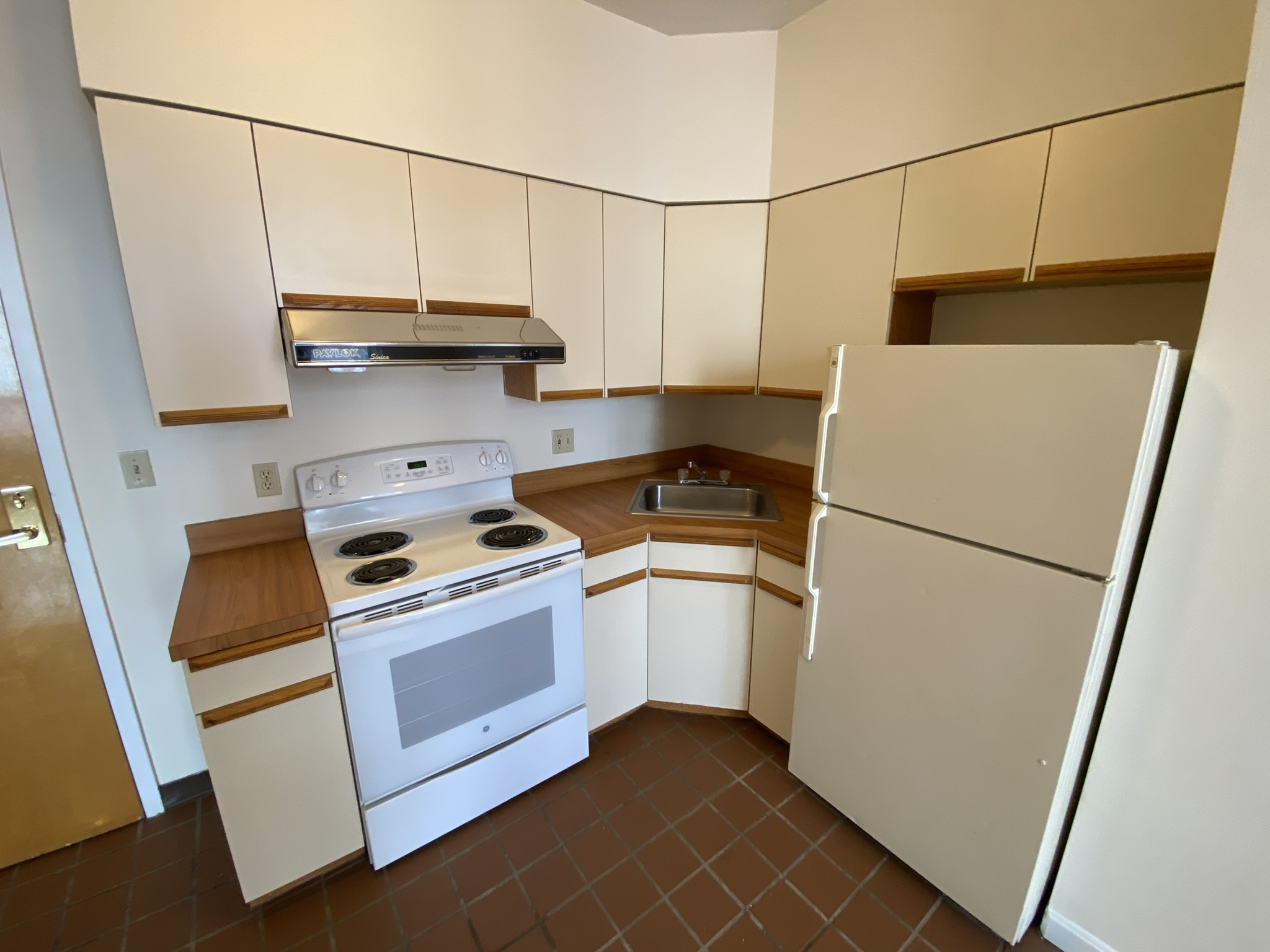 81 Essex St, Chinatown