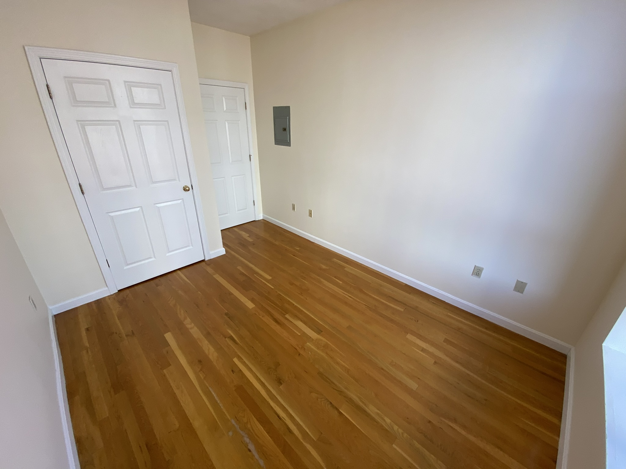 81 Essex St, Chinatown