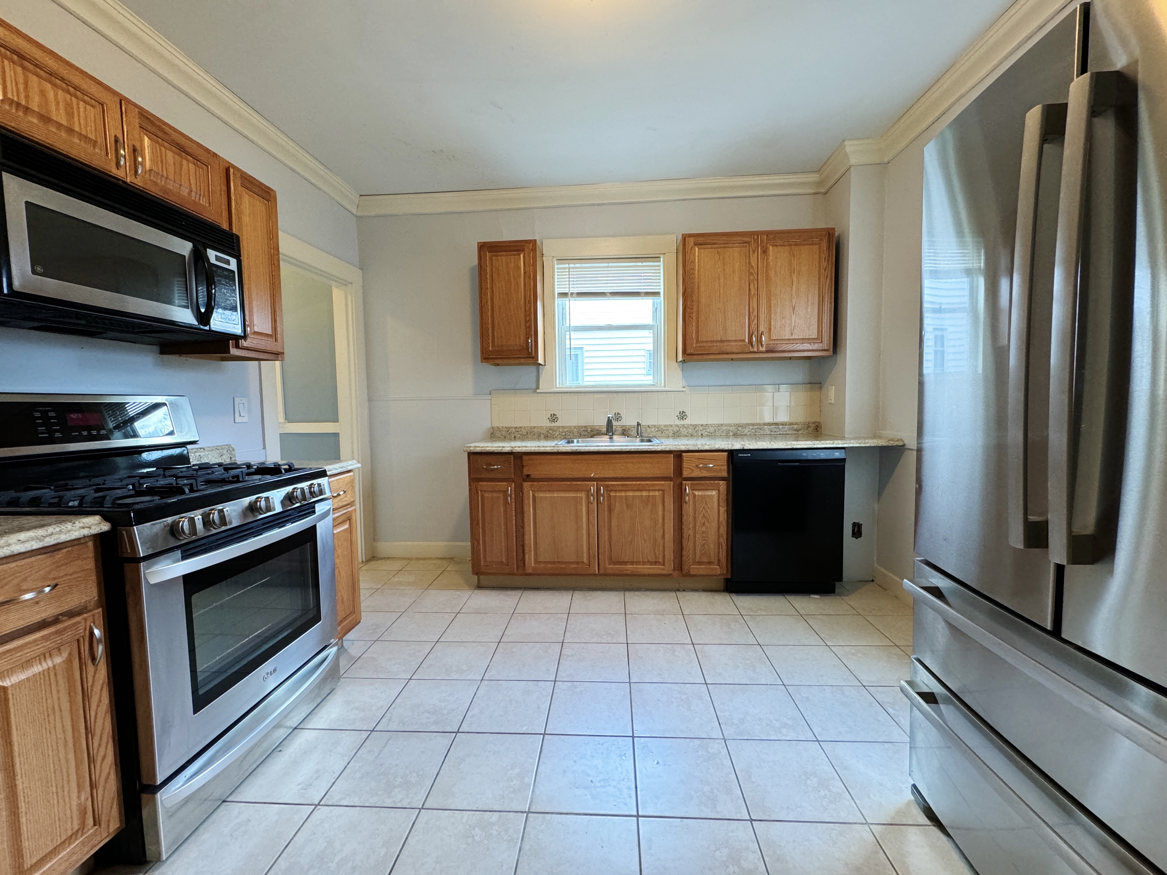2 bed, 1 bath apartment for rent at 57 Oliver St Unit 1, Malden — photo 1 of 12