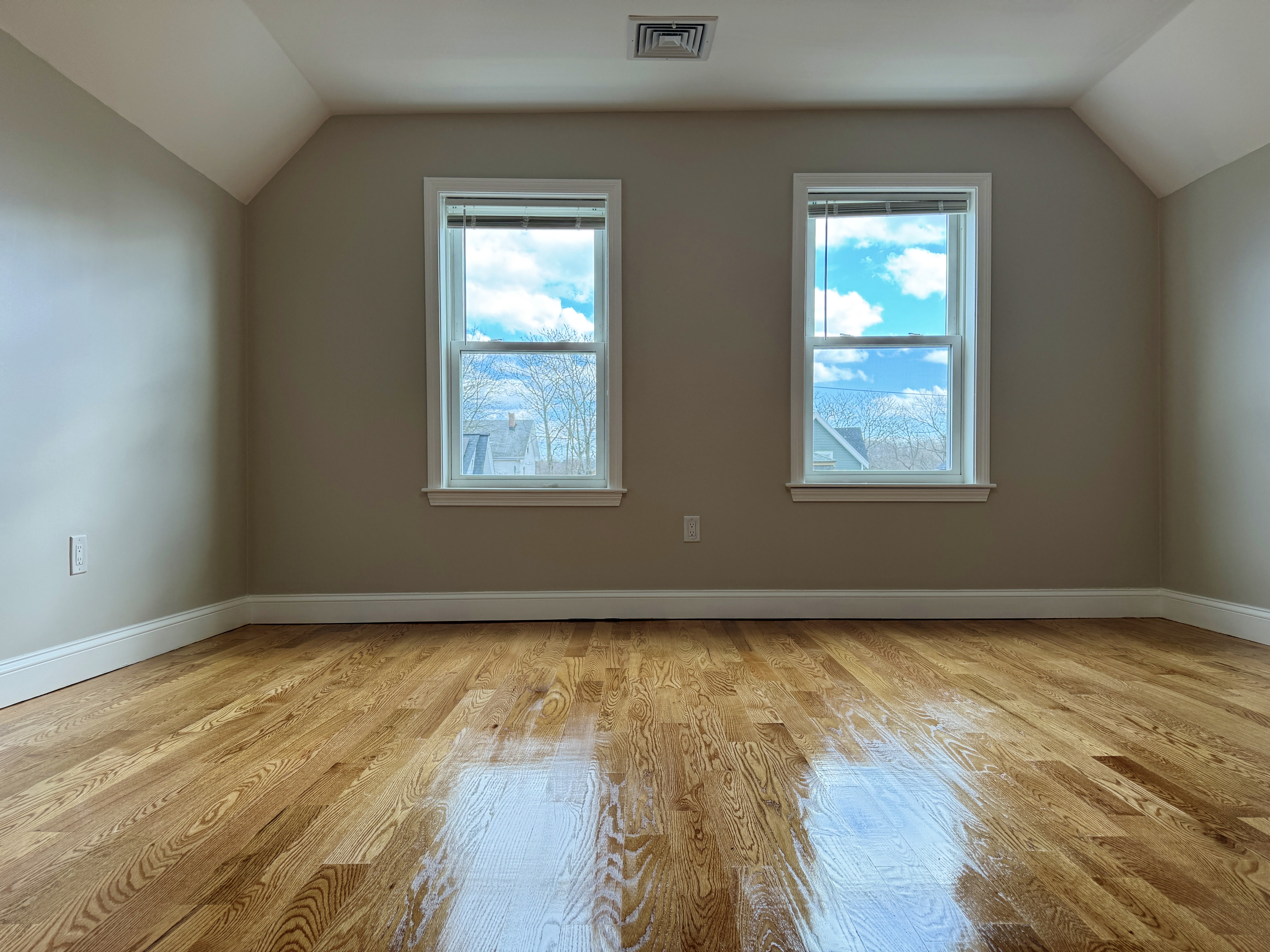 6 bed, 2 bath apartment for rent at 88 Wyoming Ave Unit 2, Malden — photo 18 of 22