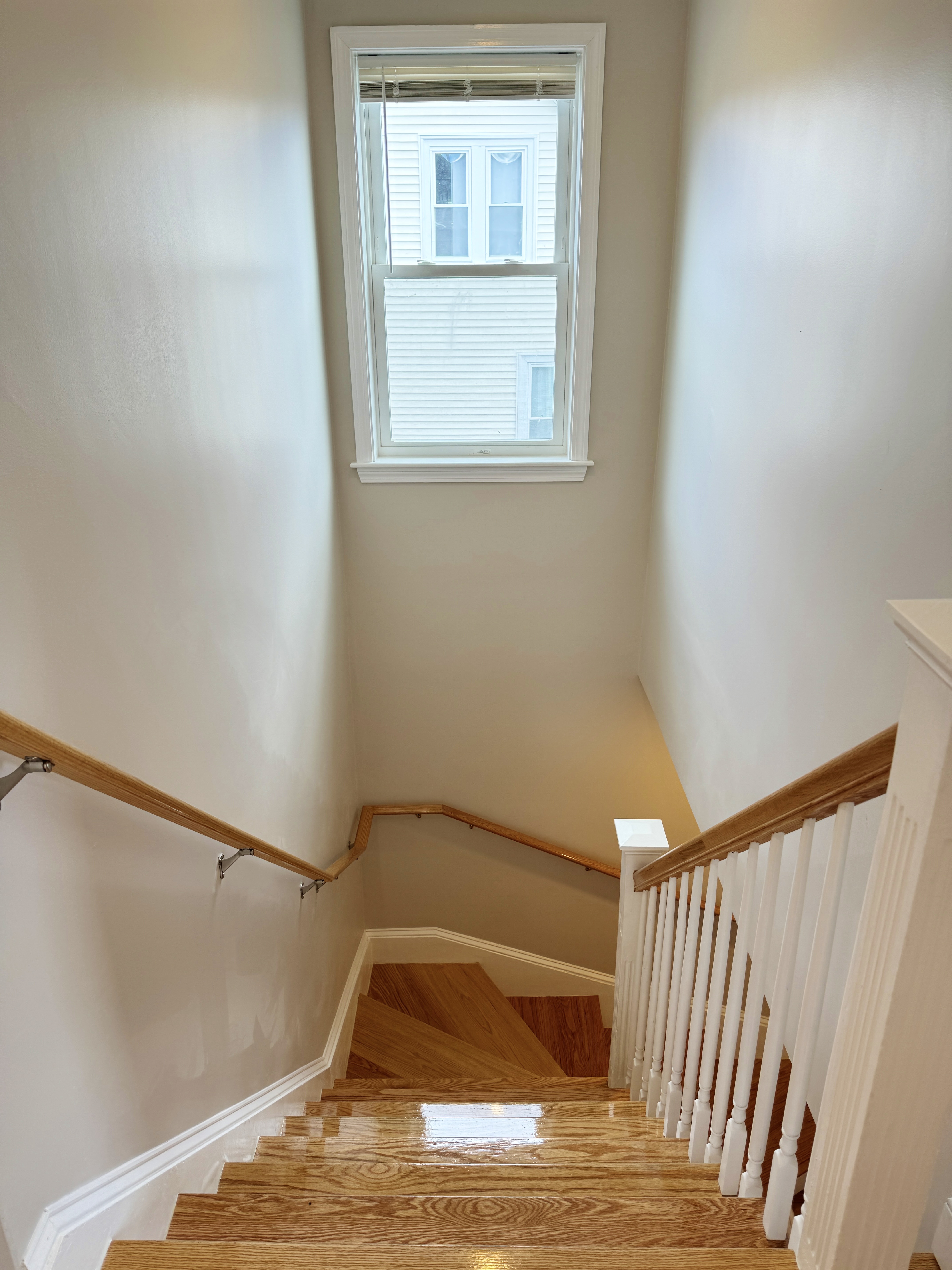 6 bed, 2 bath apartment for rent at 88 Wyoming Ave Unit 2, Malden — photo 13 of 22