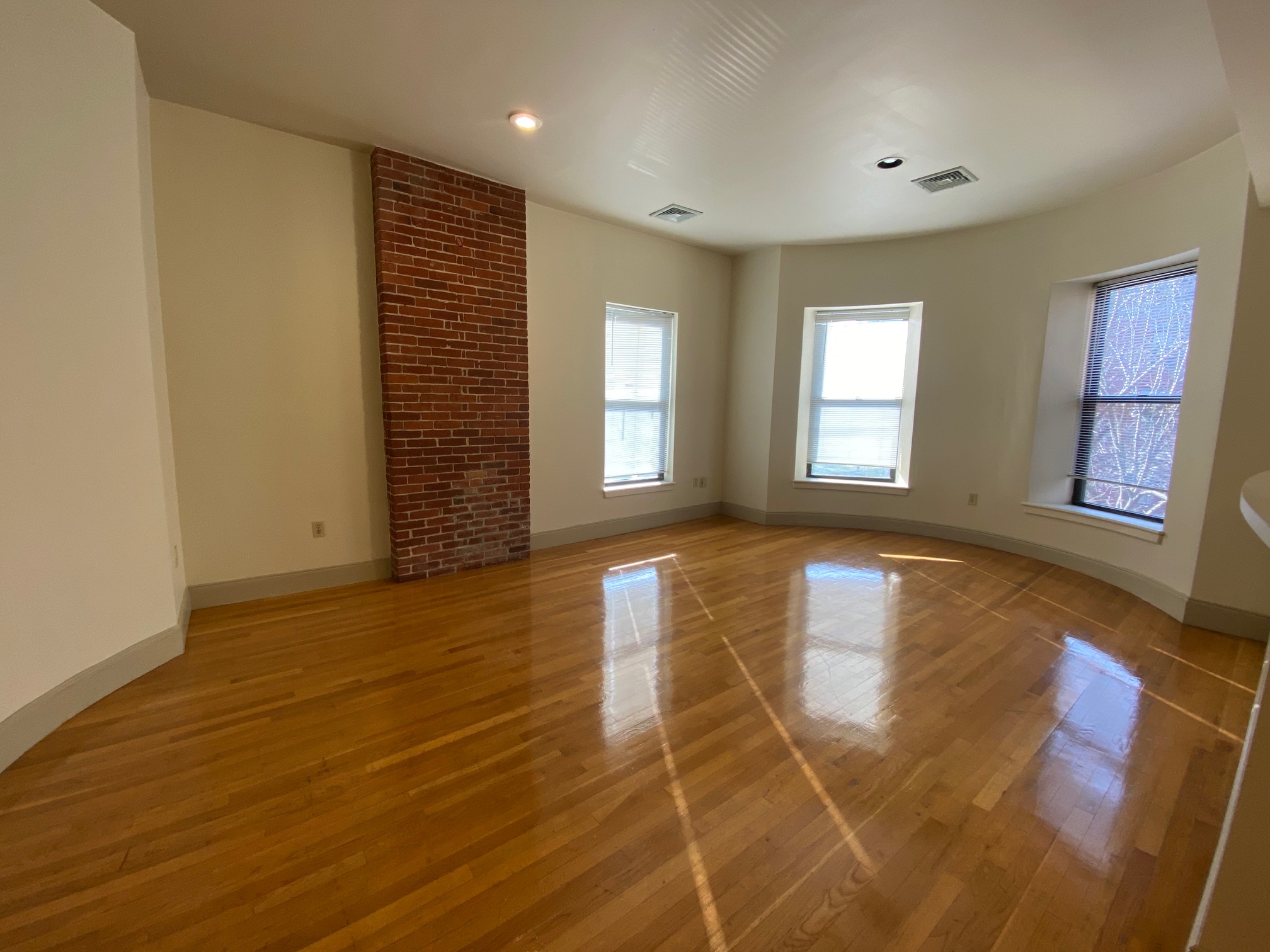 2 bed, 1 bath apartment for rent at 40 Worcester Sq Unit 15, South End — photo 2 of 16