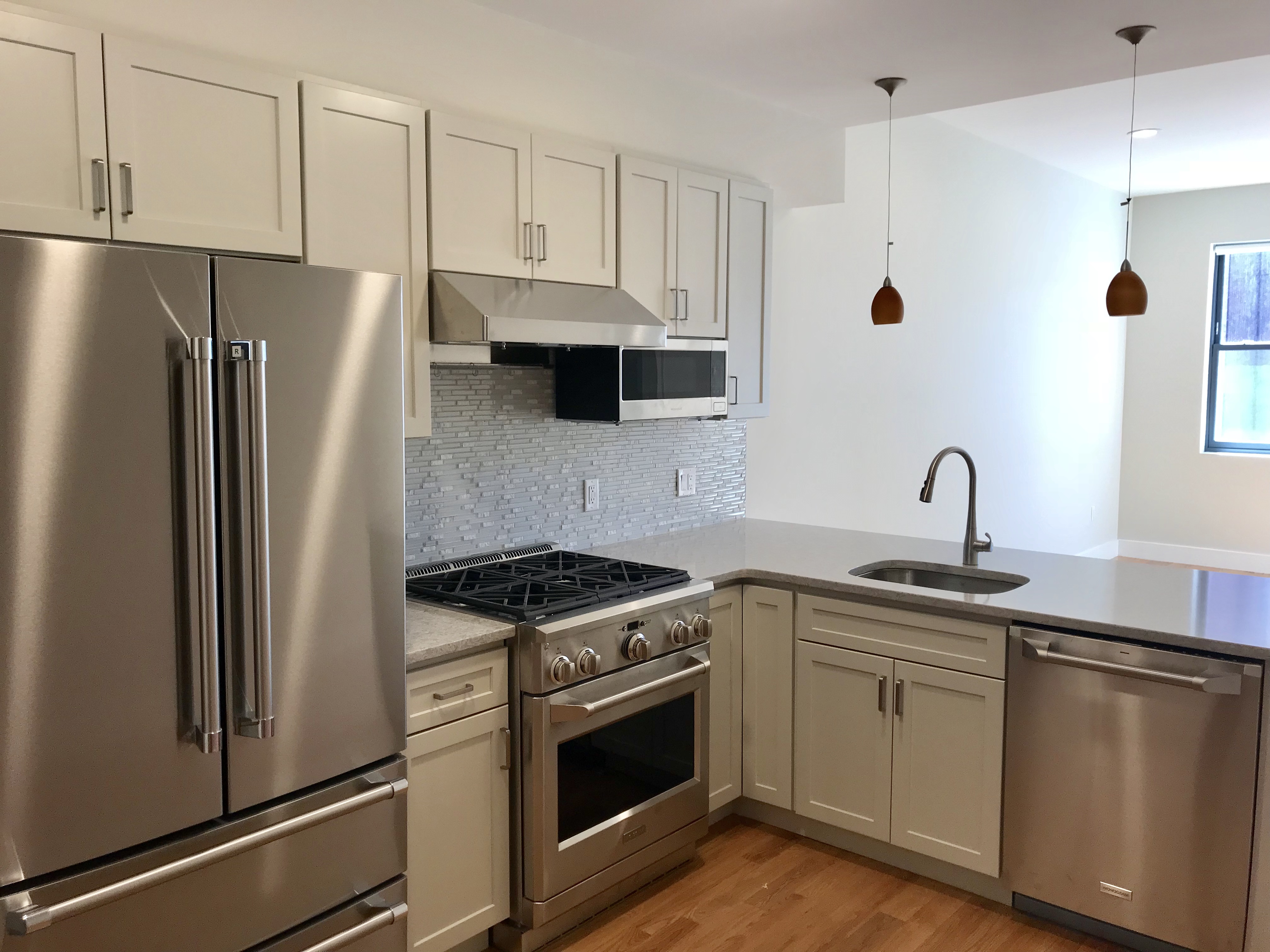 3 bed, 2 bath apartment for rent at 719 Boylston St Unit 201, Back Bay — photo 7 of 10