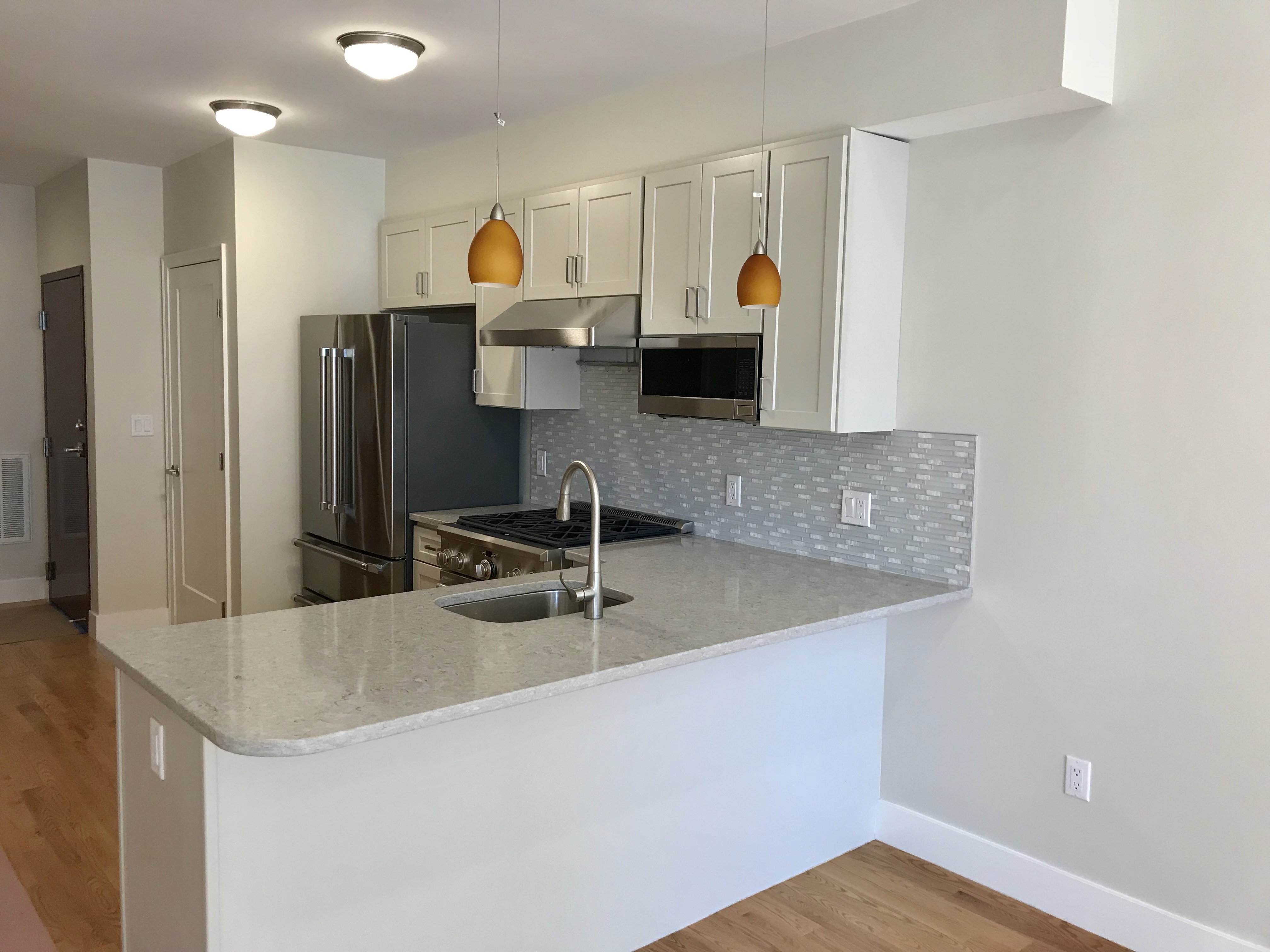 3 bed, 2 bath apartment for rent at 719 Boylston St Unit 201, Back Bay — photo 9 of 10