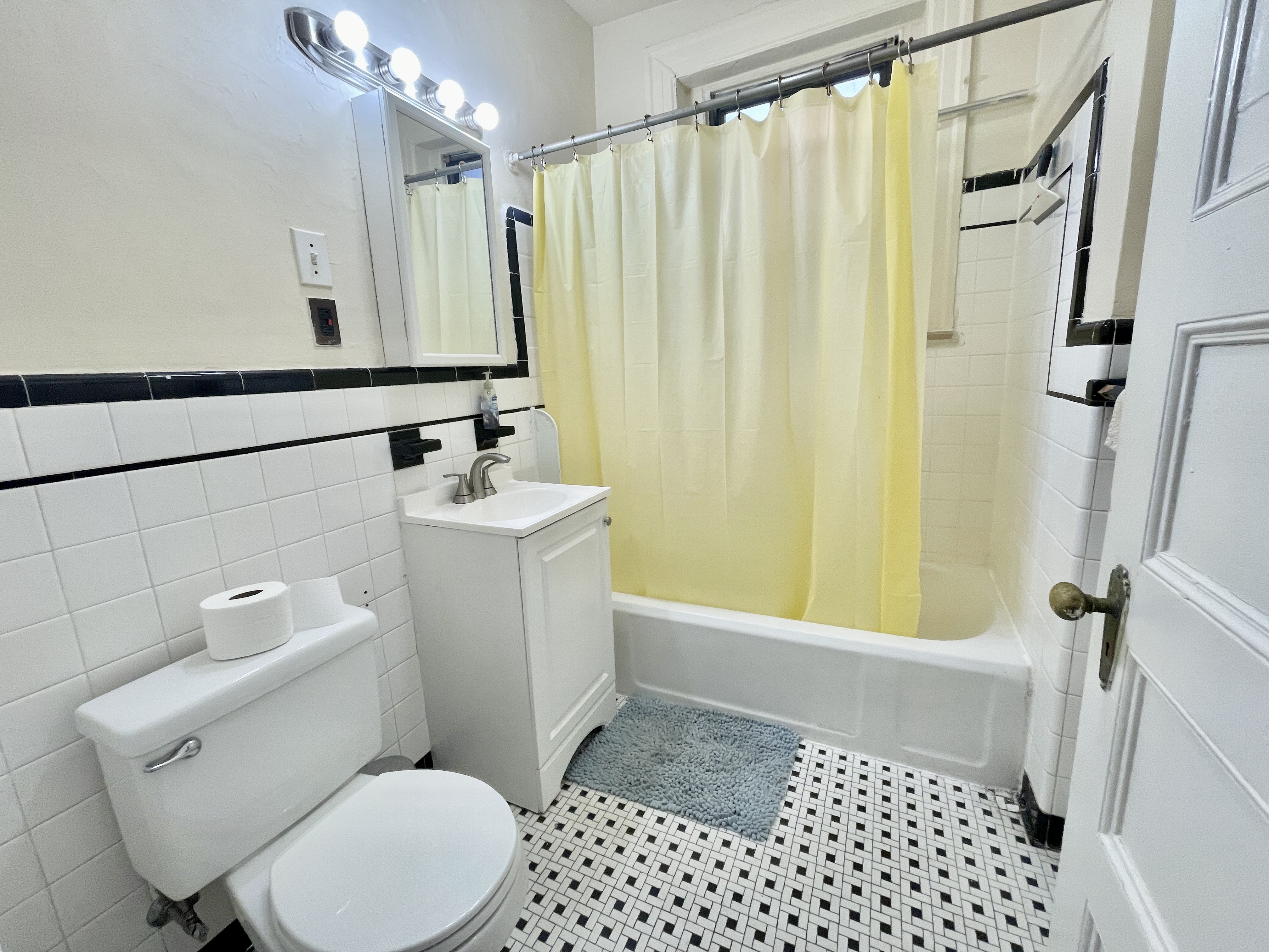 3 bed, 1 bath apartment for rent at 48 Babcock St Unit 3, Coolidge Corner — photo 8 of 14