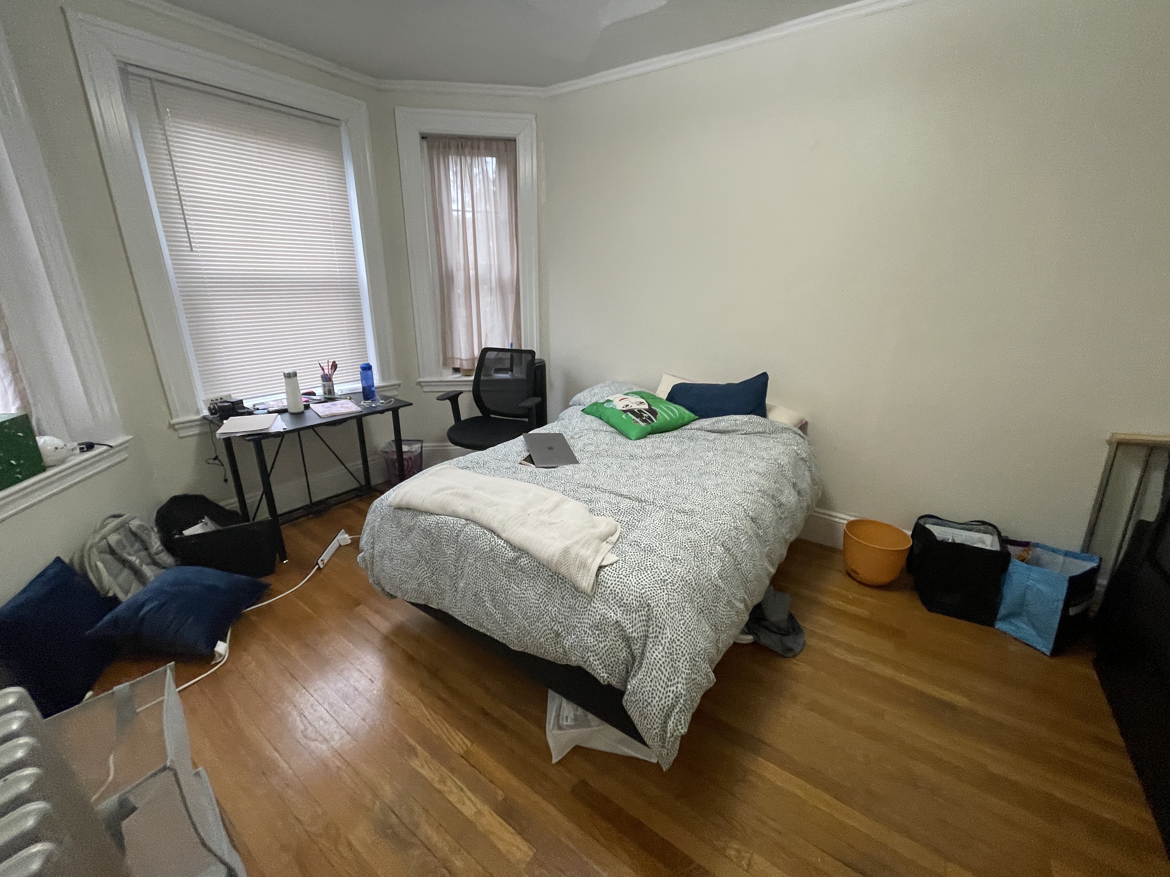 3 bed, 1 bath apartment for rent at 48 Babcock St Unit 3, Coolidge Corner — photo 11 of 14