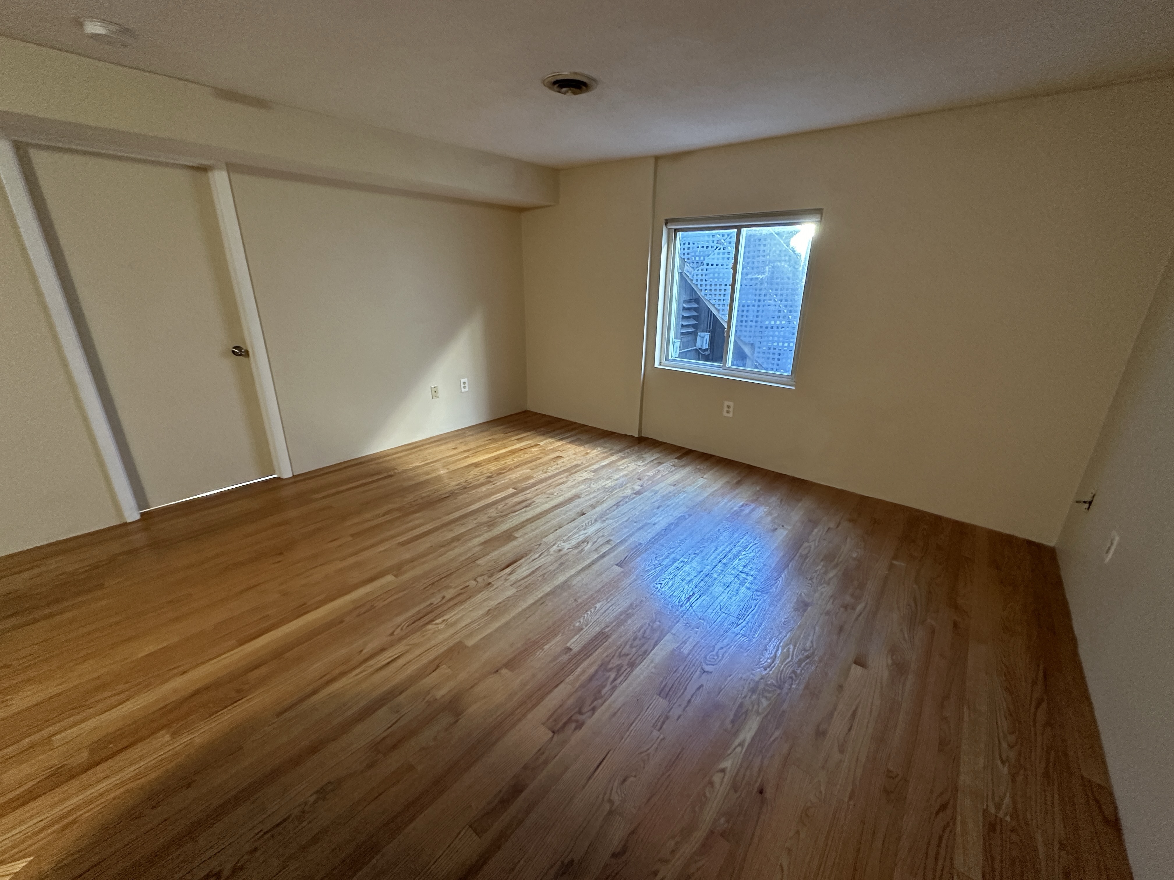 385 Dorchester St, South Boston