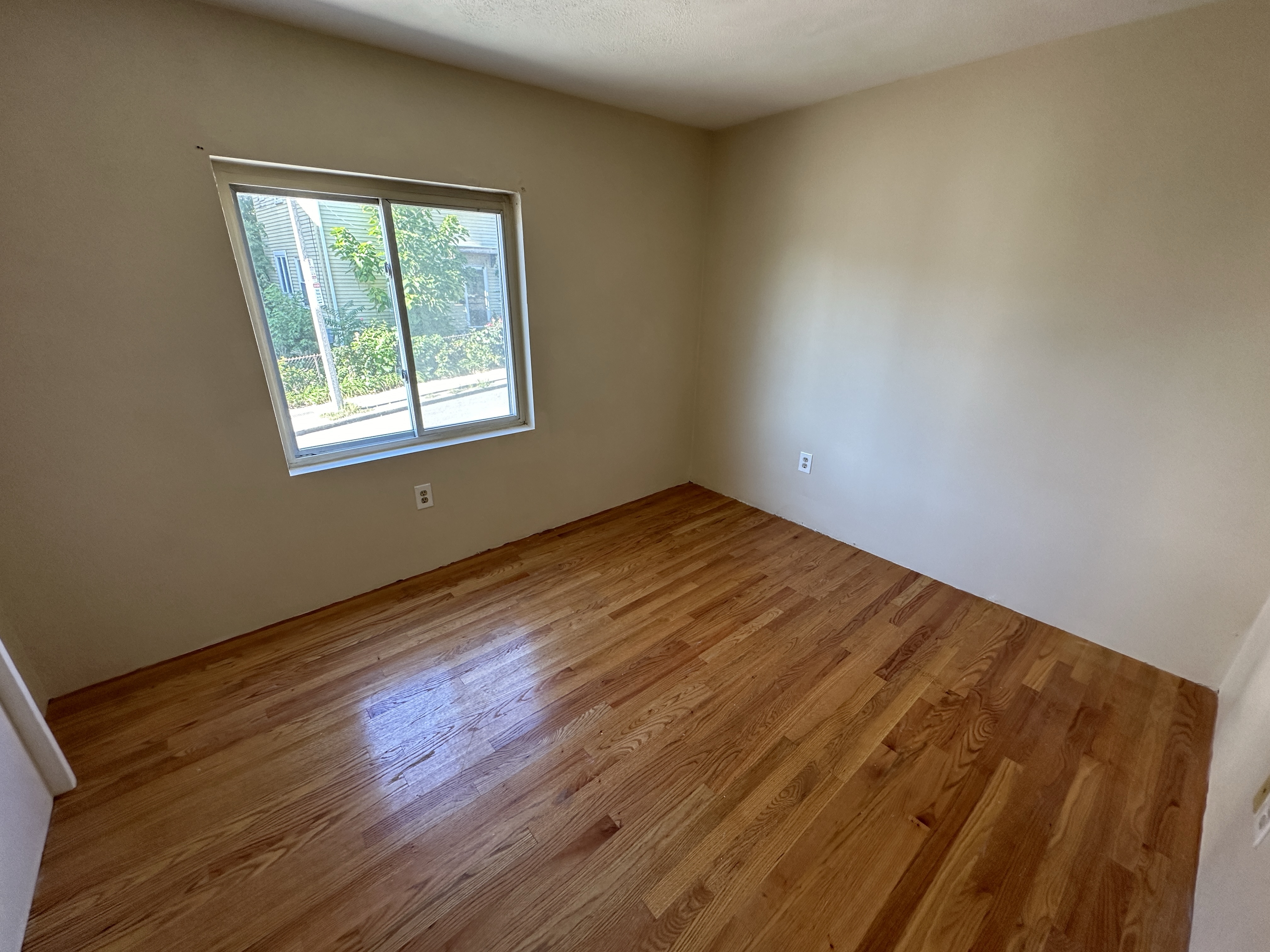 385 Dorchester St, South Boston