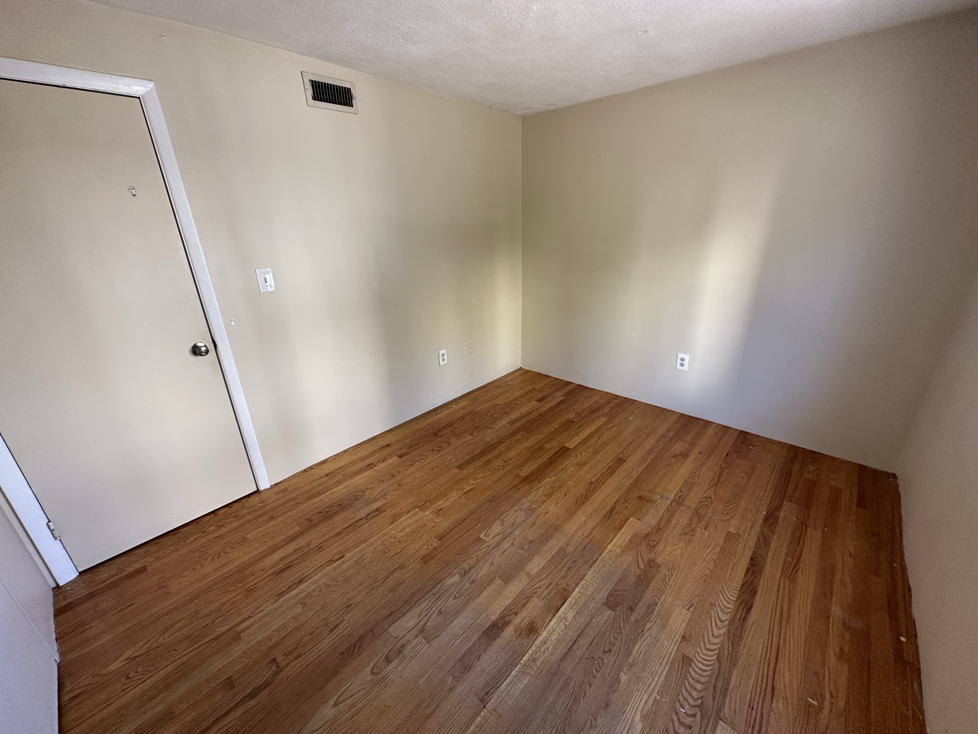 385 Dorchester St, South Boston