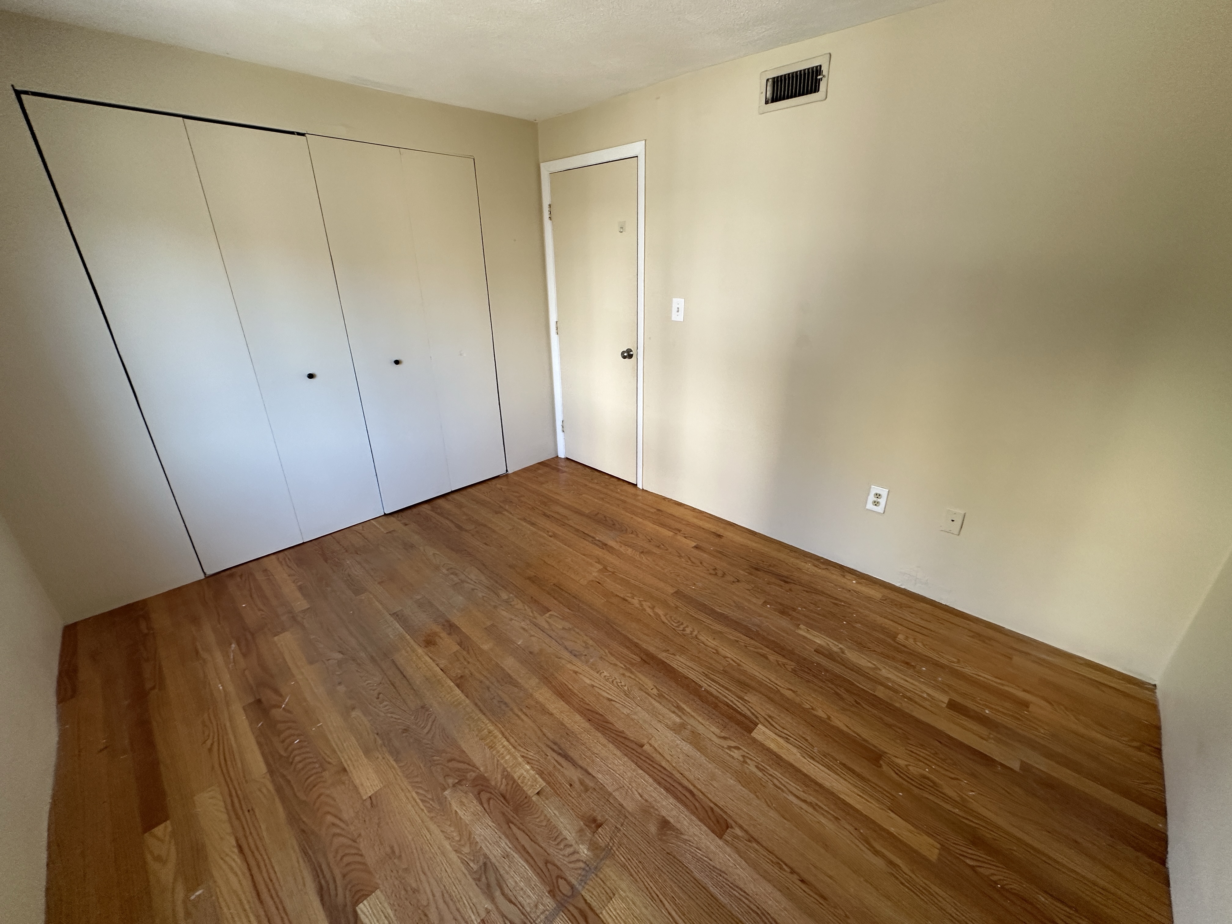 385 Dorchester St, South Boston