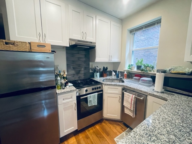 2 bed, 1 bath apartment for rent at 488 Commercial St Unit 3R, North End — photo 9 of 14