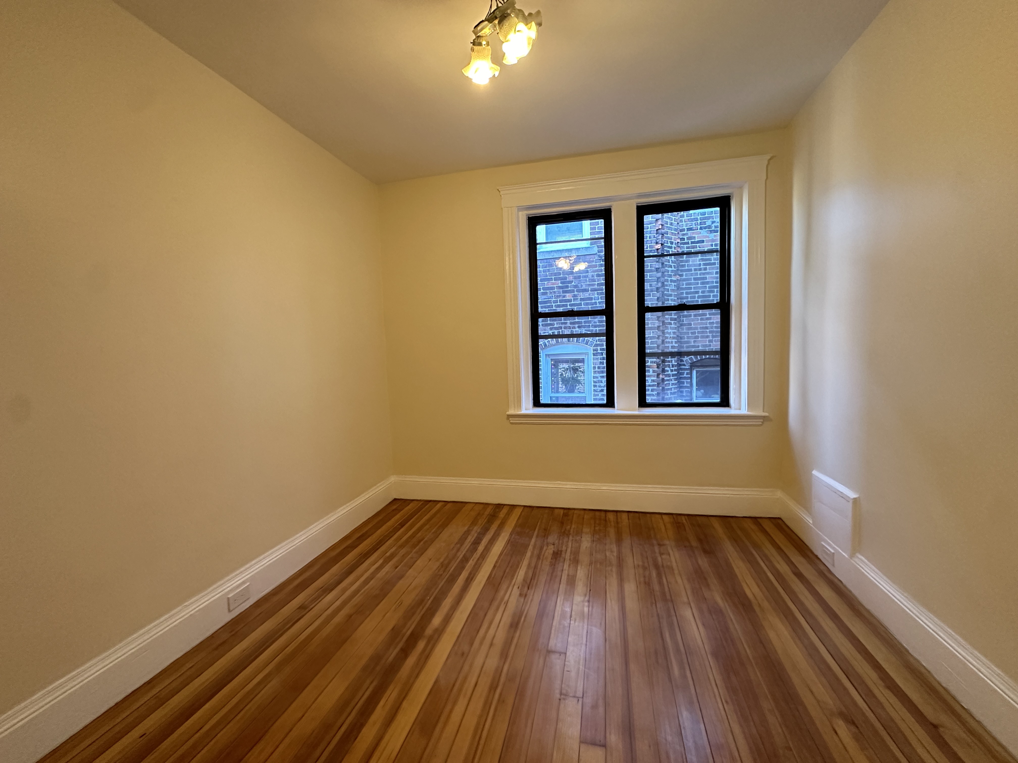 1379 Commonwealth Ave, Brighton