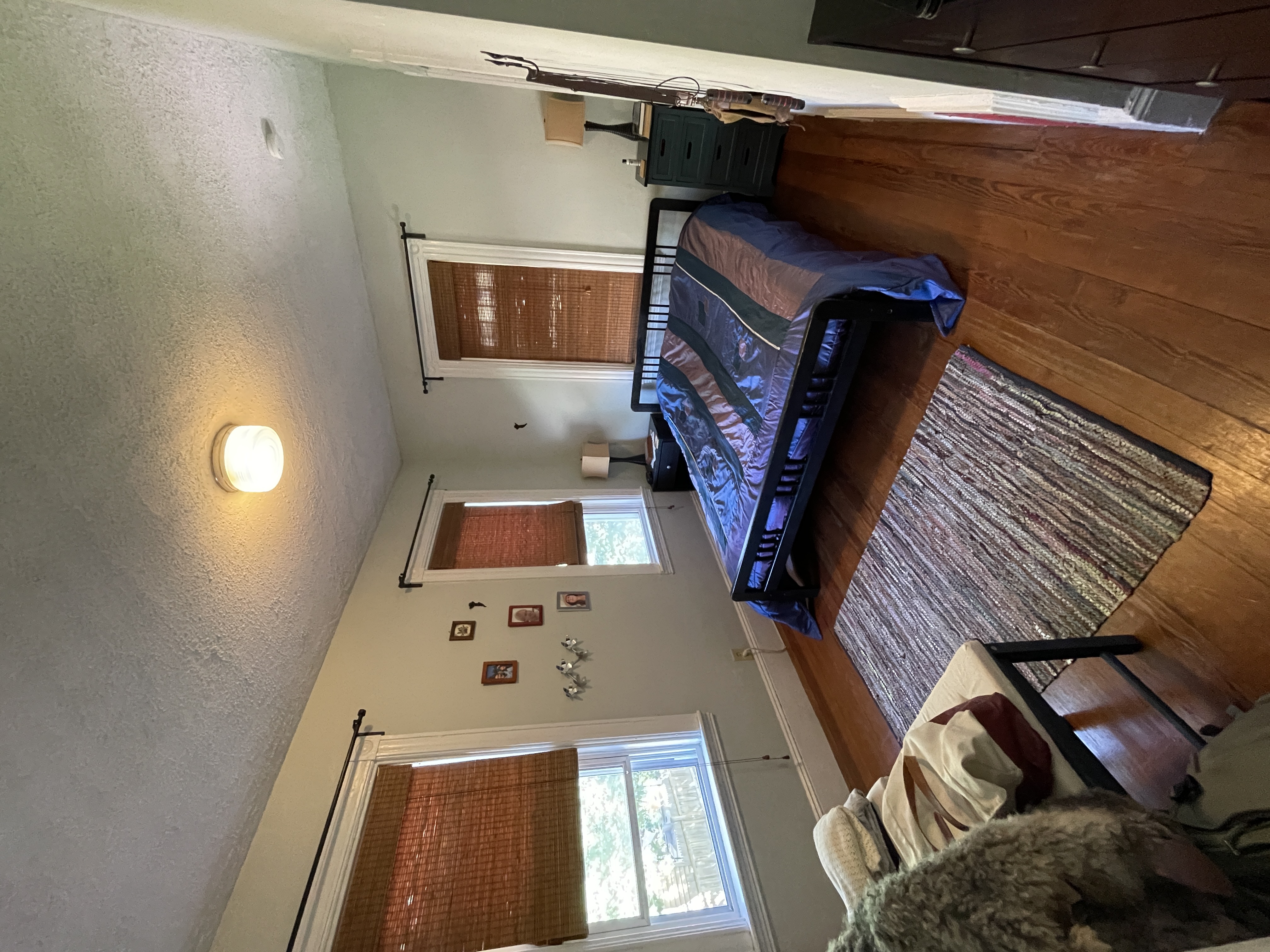 2.5 bed, 1 bath apartment for rent at 12 Haverford St Unit 2, Jamaica Plain — photo 5 of 10