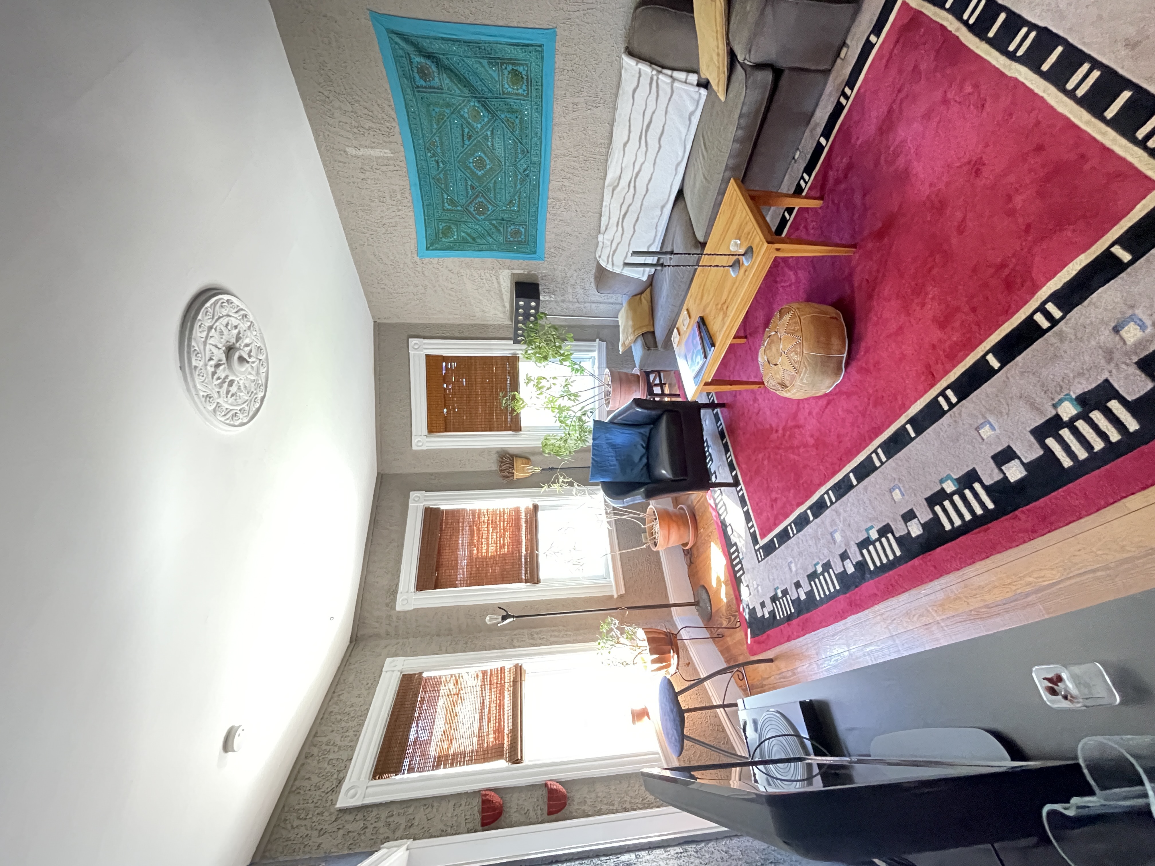 2.5 bed, 1 bath apartment for rent at 12 Haverford St Unit 2, Jamaica Plain — photo 1 of 10
