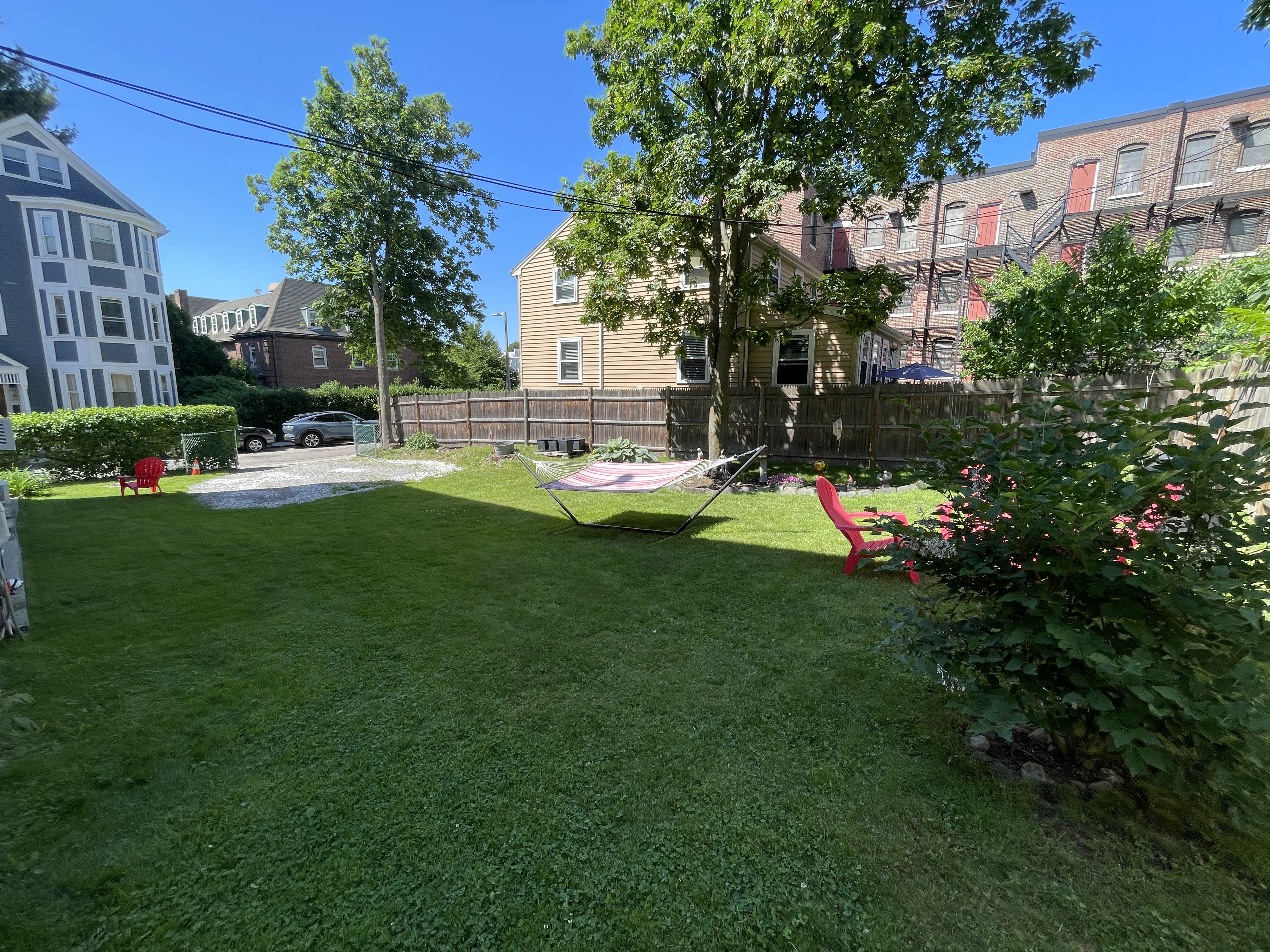 2.5 bed, 1 bath apartment for rent at 12 Haverford St Unit 2, Jamaica Plain — photo 9 of 10