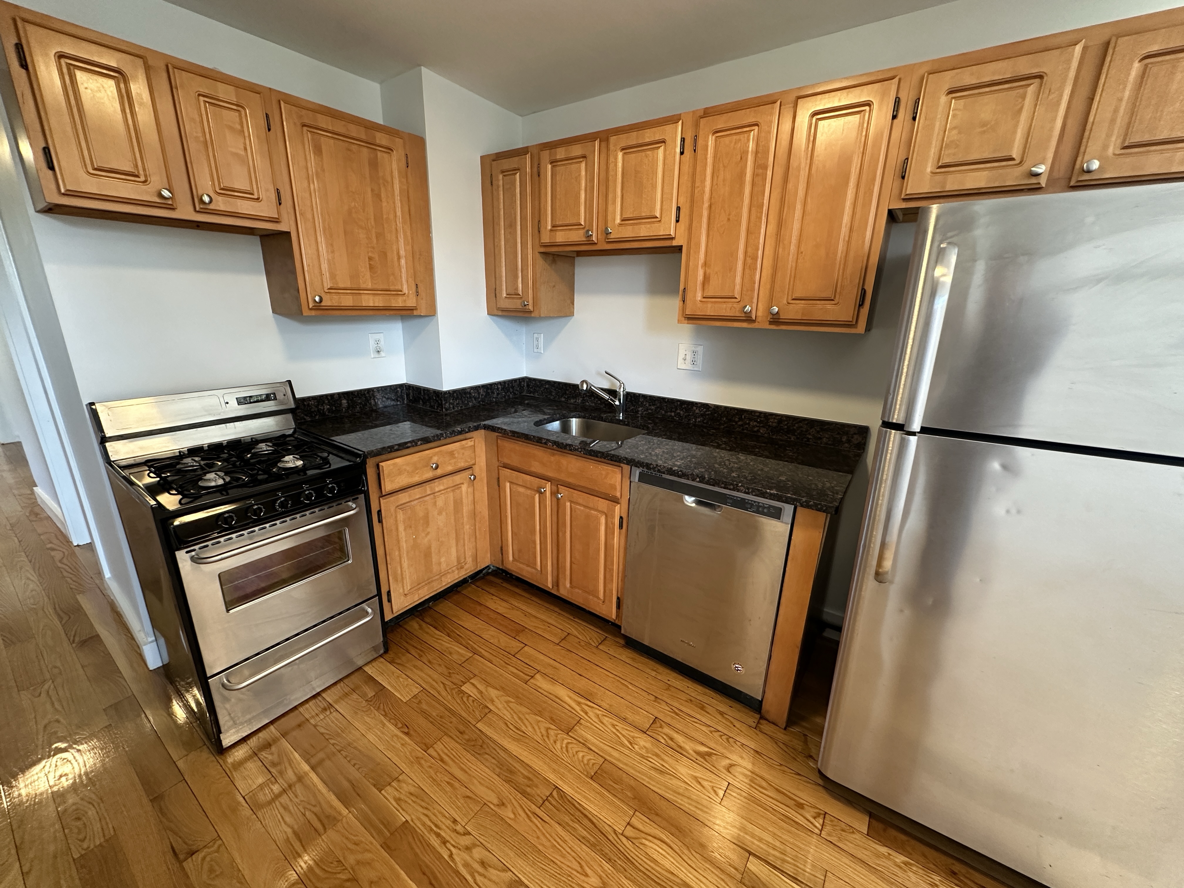 857 East 1st St, South Boston