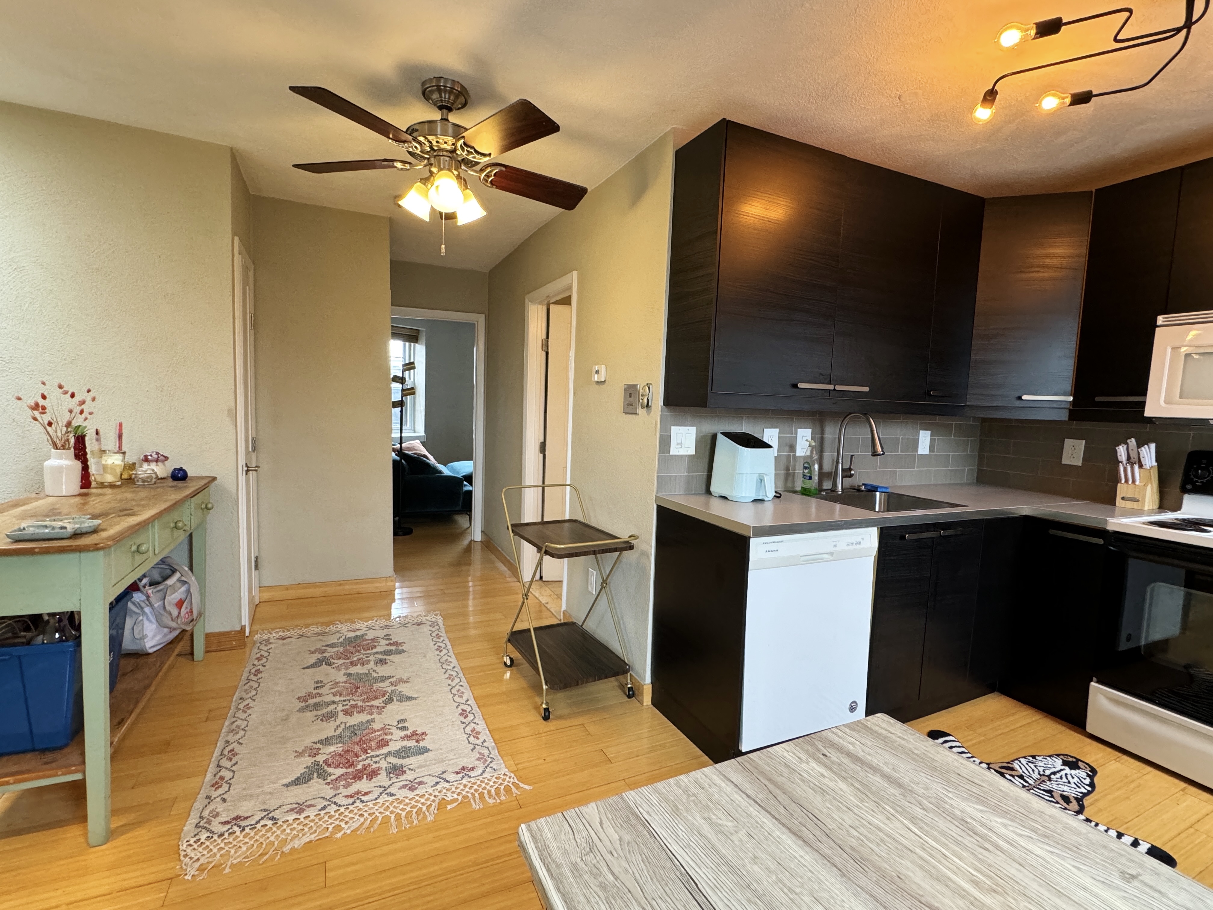 1 bed, 1 bath apartment for rent at 34 Beacon St Unit 3, Chelsea — photo 4 of 13