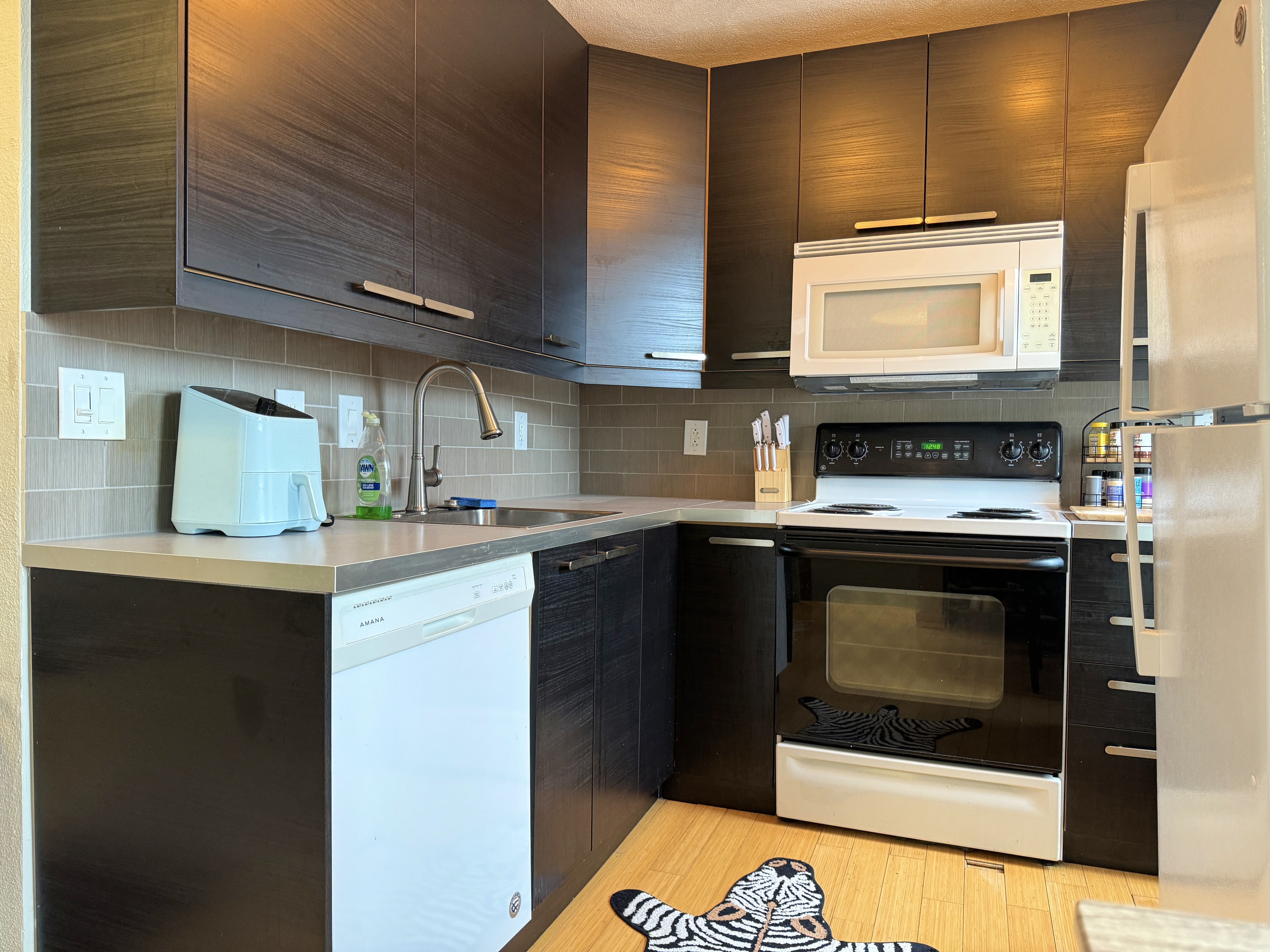 1 bed, 1 bath apartment for rent at 34 Beacon St Unit 3, Chelsea — photo 5 of 13