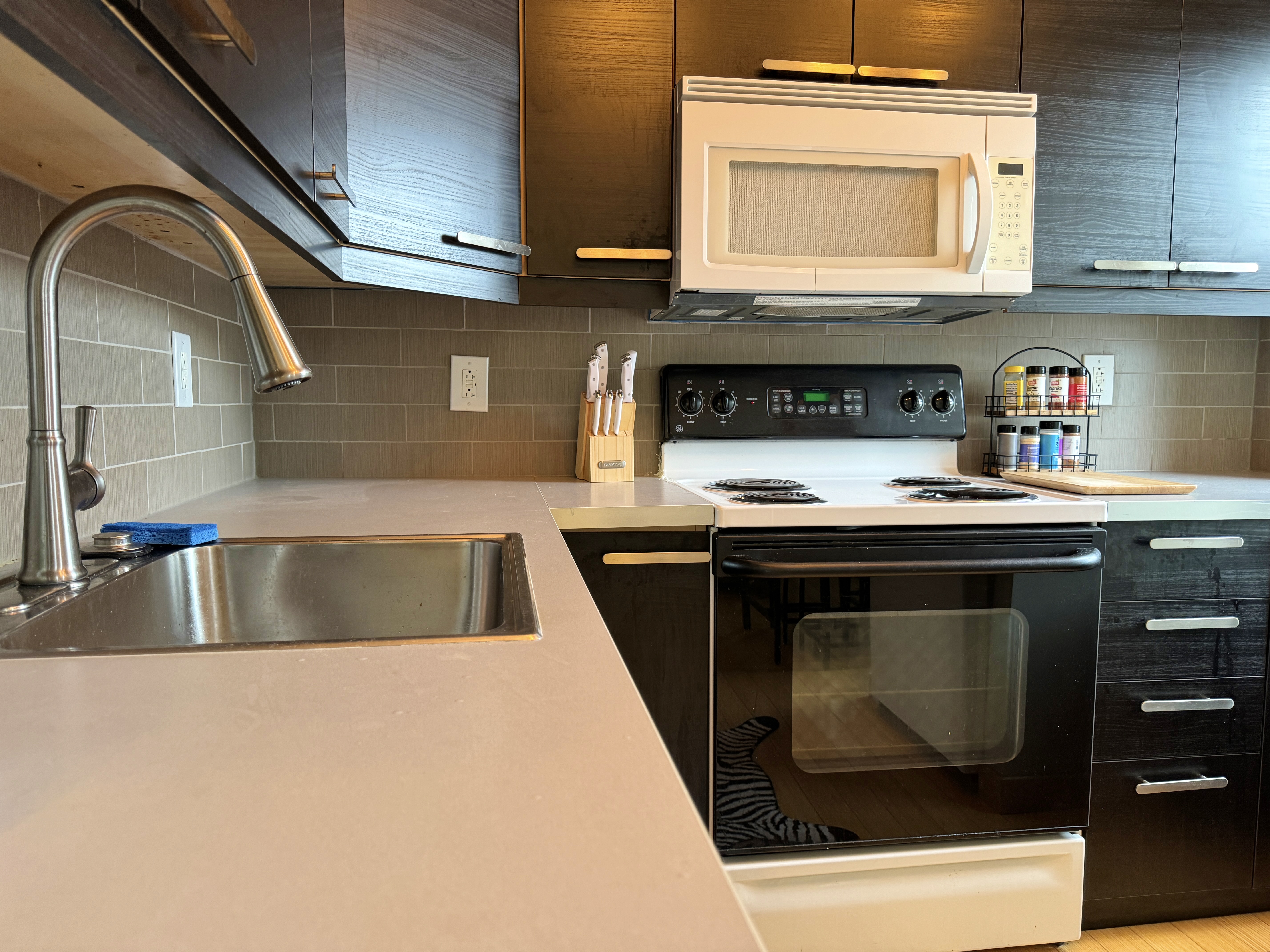 1 bed, 1 bath apartment for rent at 34 Beacon St Unit 3, Chelsea — photo 6 of 13