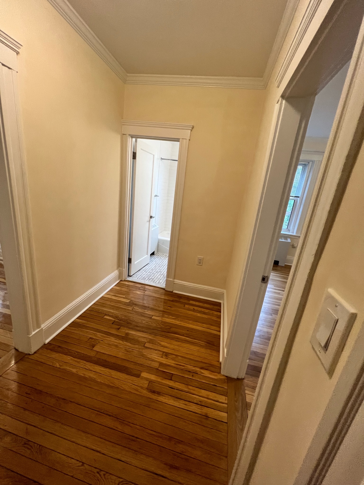 1 bed, 1 bath apartment for rent at 11 Chauncy St Unit 20-07, Harvard Square — photo 1 of 14