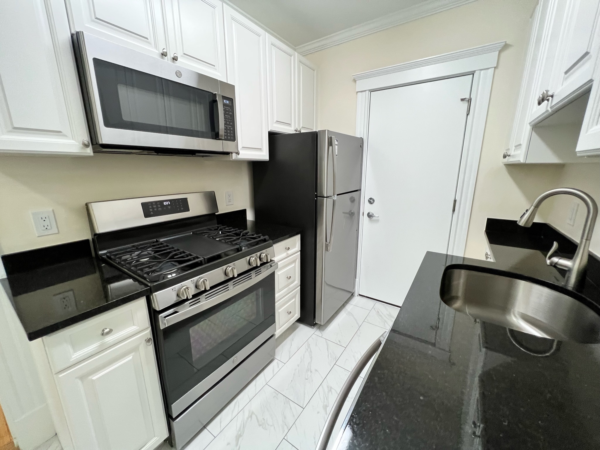 1 bed, 1 bath apartment for rent at 11 Chauncy St Unit 20-07, Harvard Square — photo 9 of 14
