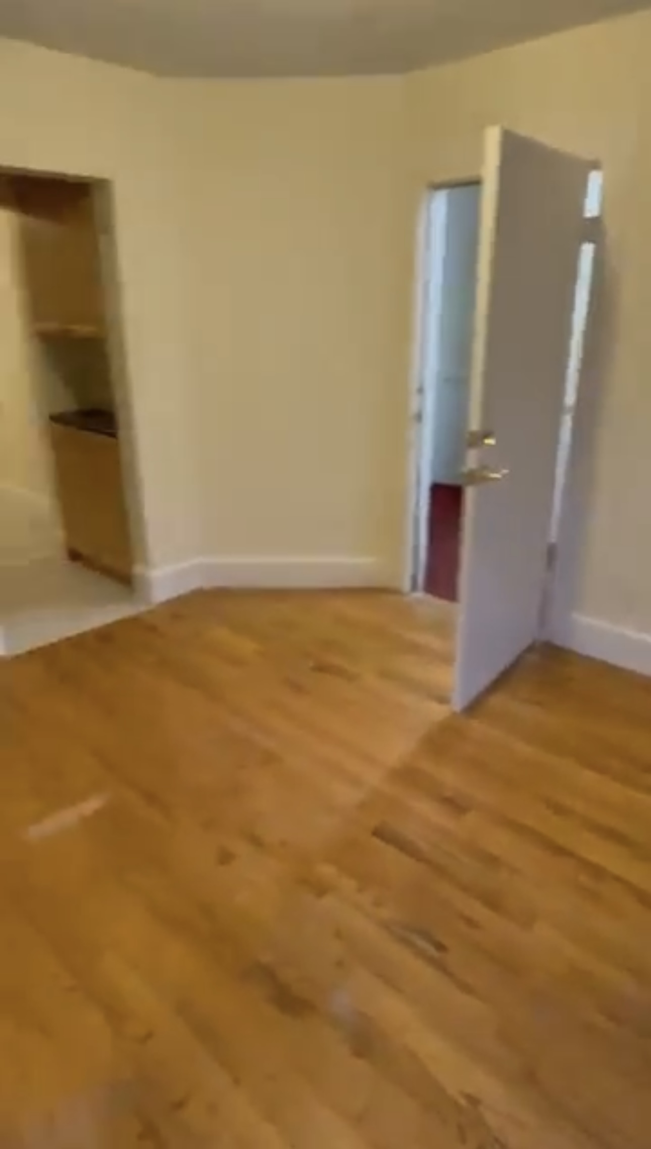 2 bed, 1 bath apartment for rent at 17 Bay St Unit 1 L, Union Square — photo 4 of 9