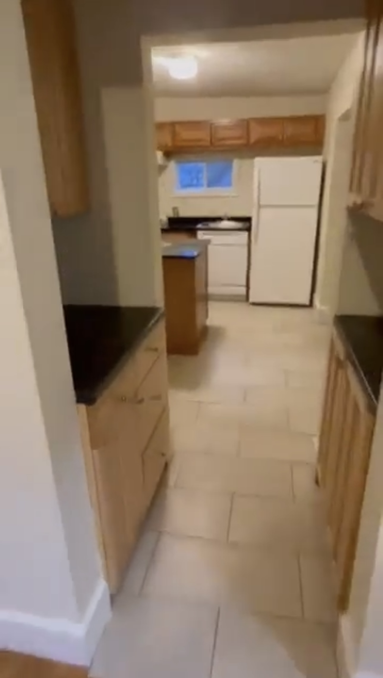 2 bed, 1 bath apartment for rent at 17 Bay St Unit 1 L, Union Square — photo 5 of 9