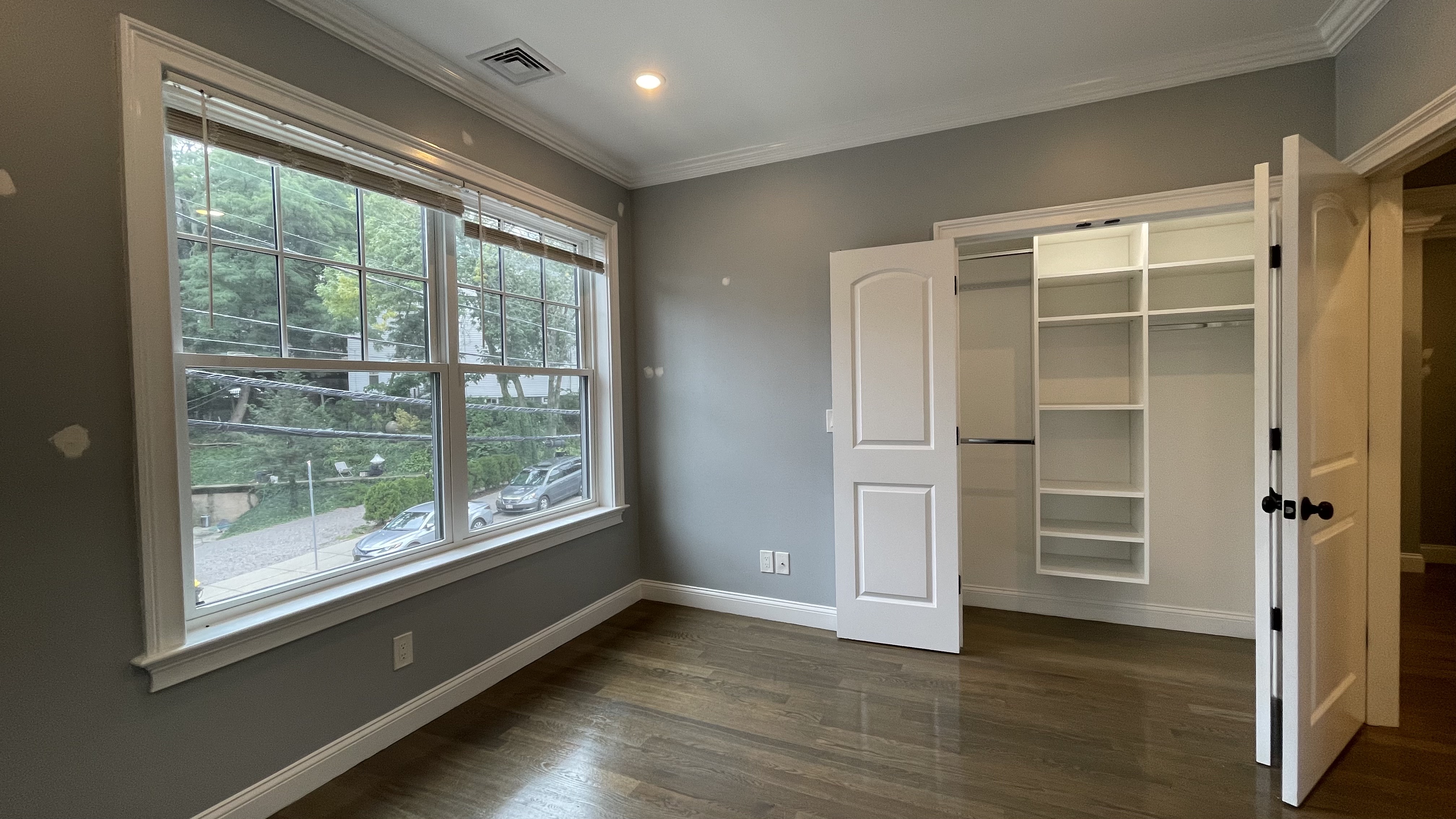 3 bed, 2 bath apartment for rent at 19 Walk Hill St Unit 2, Jamaica Plain — photo 2 of 17